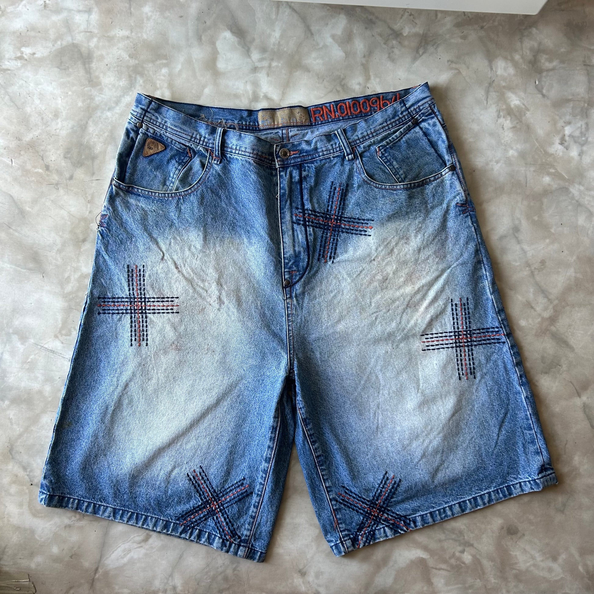 Vintage Bram's Vintage Blue Baggy Fit 3/4 Jean Shorts Jorts in Blue — sustainable streetwear from Bram's Vintage