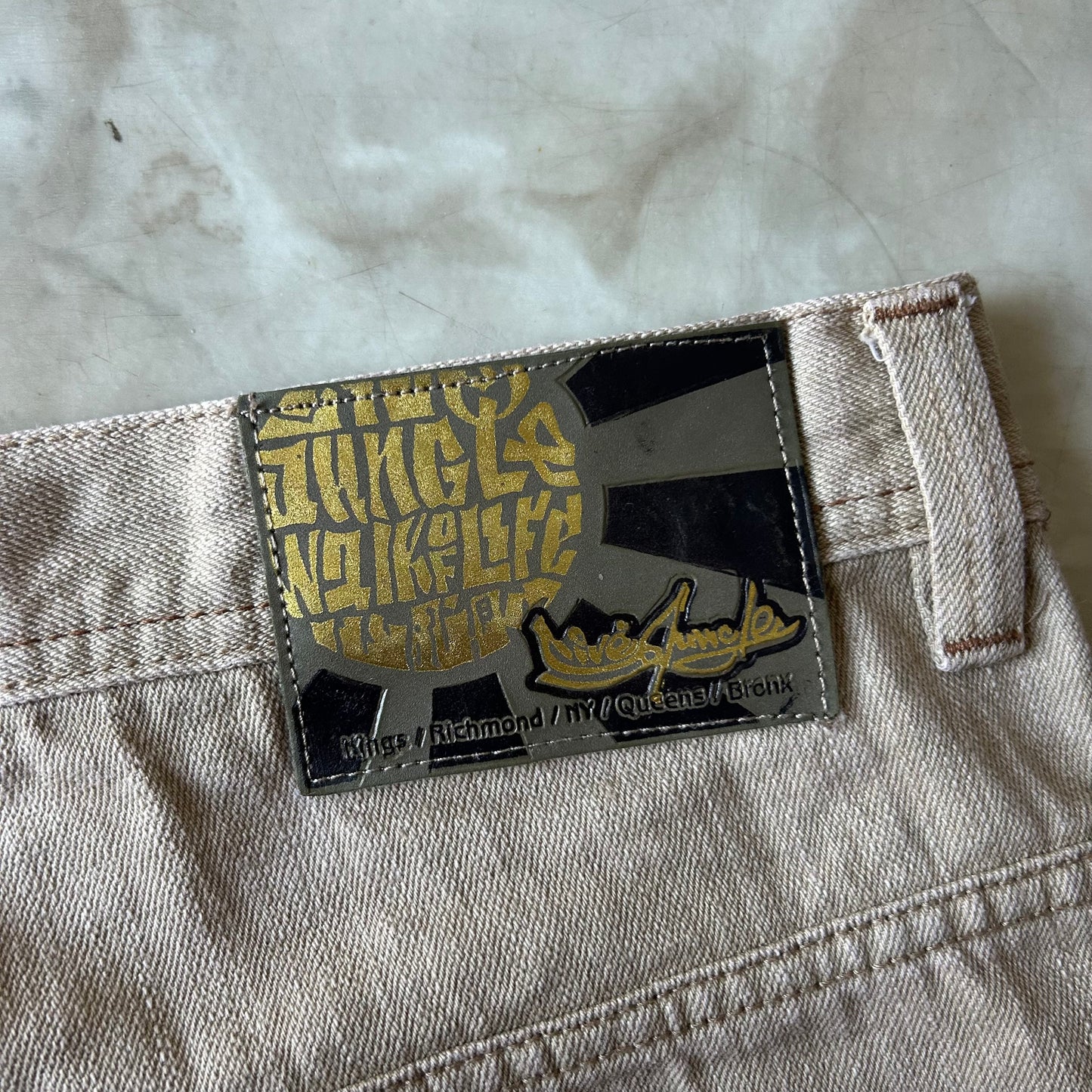 Bram's Vintage — sustainable streetwear from Bram's Vintage