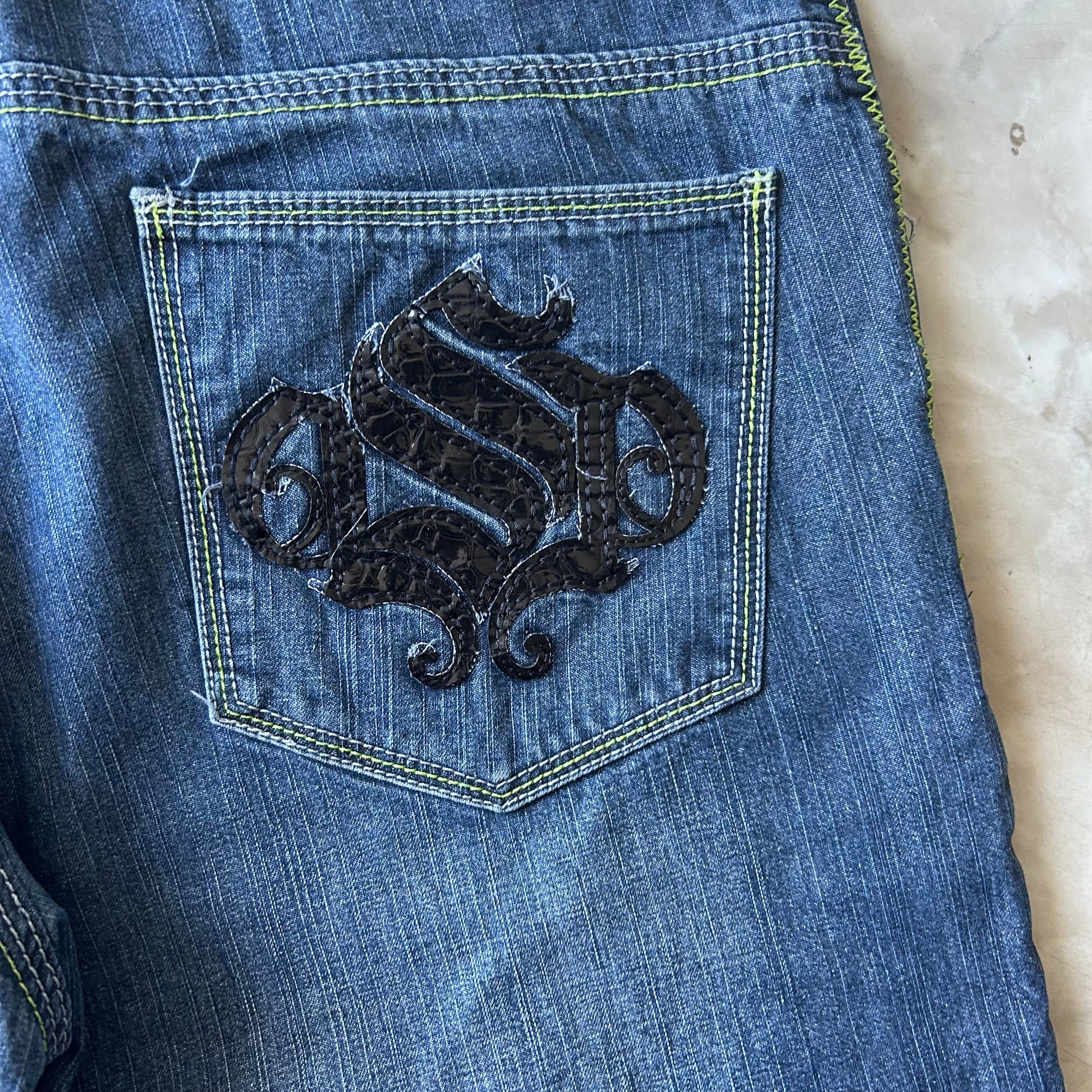 Bram's Vintage — sustainable streetwear from Bram's Vintage