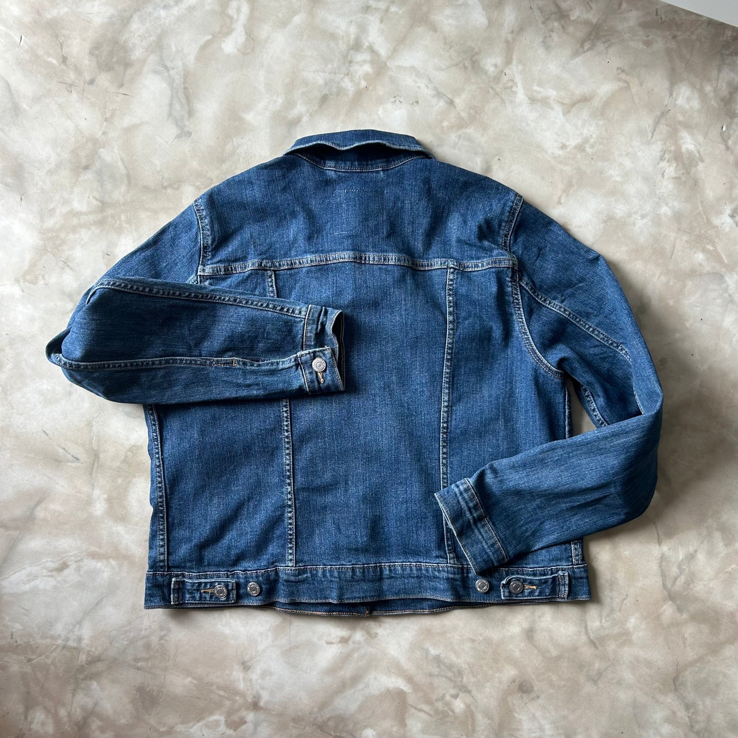 Bram's Vintage — sustainable streetwear from Bram's Vintage