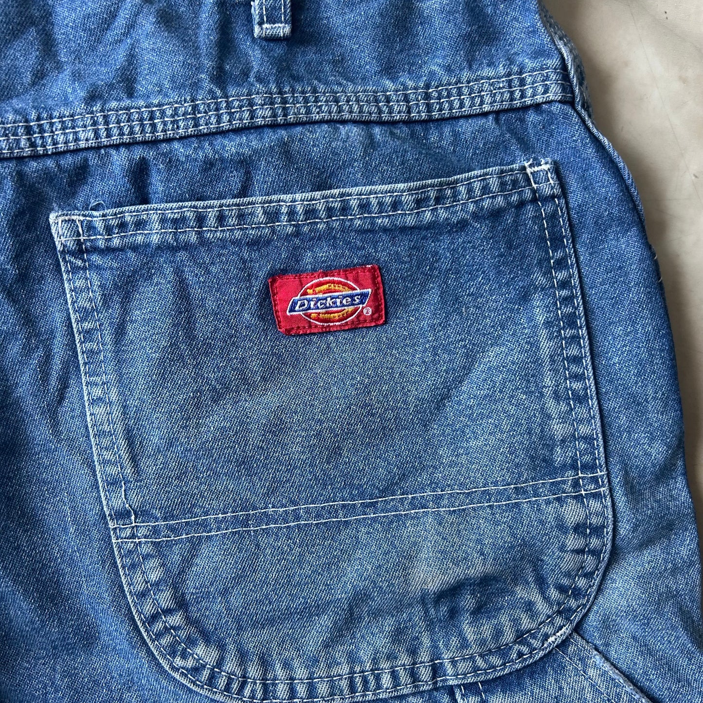 Bram's Vintage — sustainable streetwear from Bram's Vintage