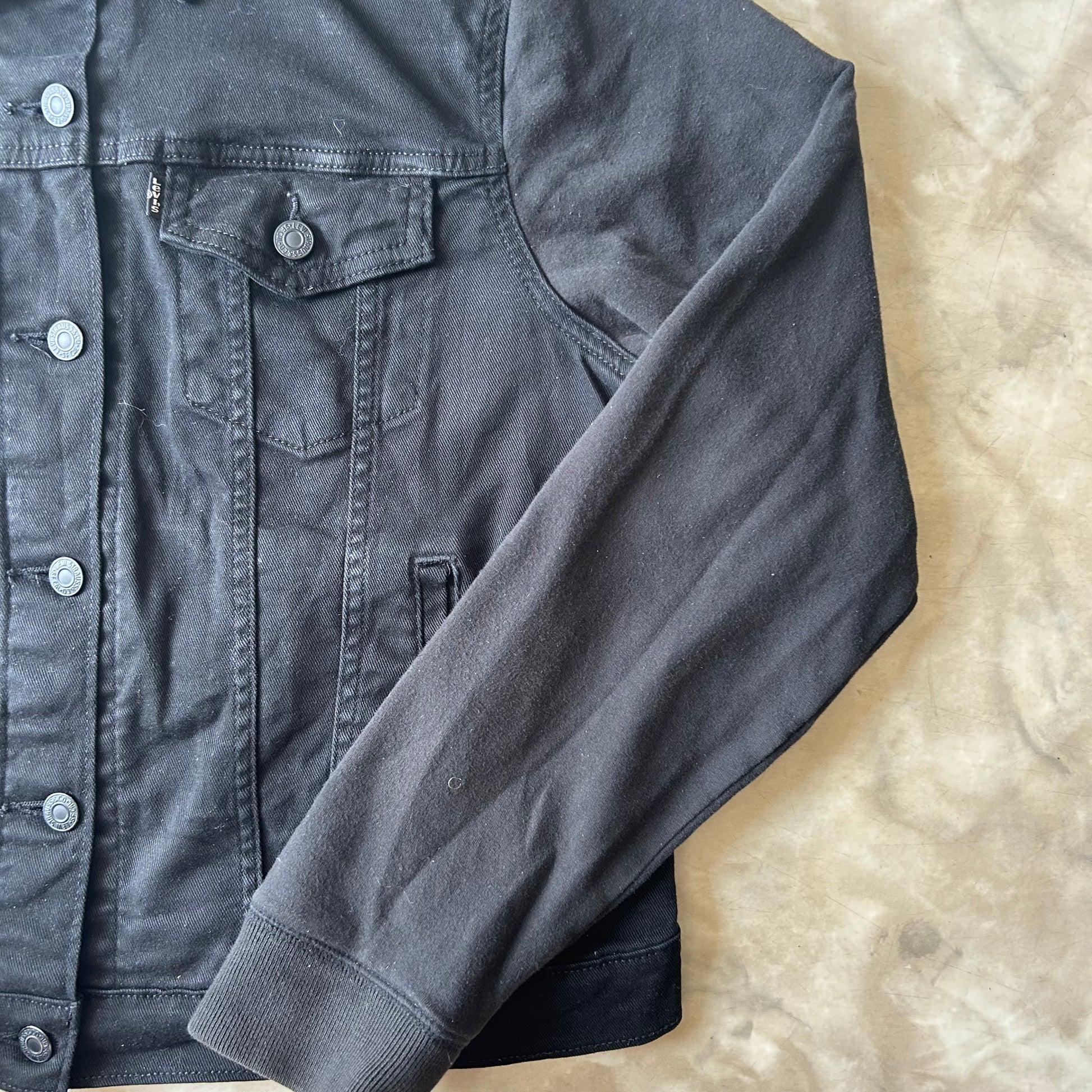 Bram's Vintage — sustainable streetwear from Bram's Vintage