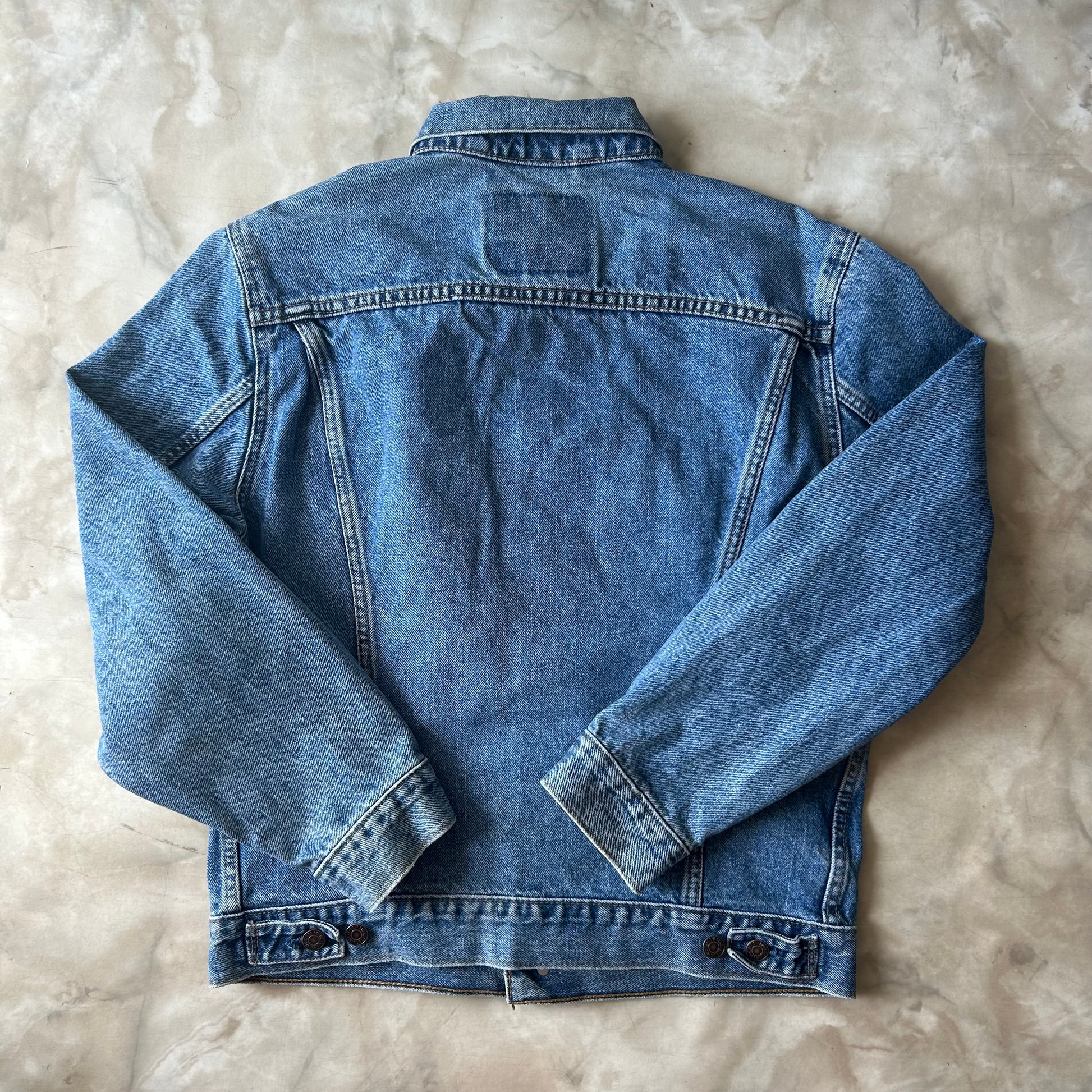 Bram's Vintage — sustainable streetwear from Bram's Vintage