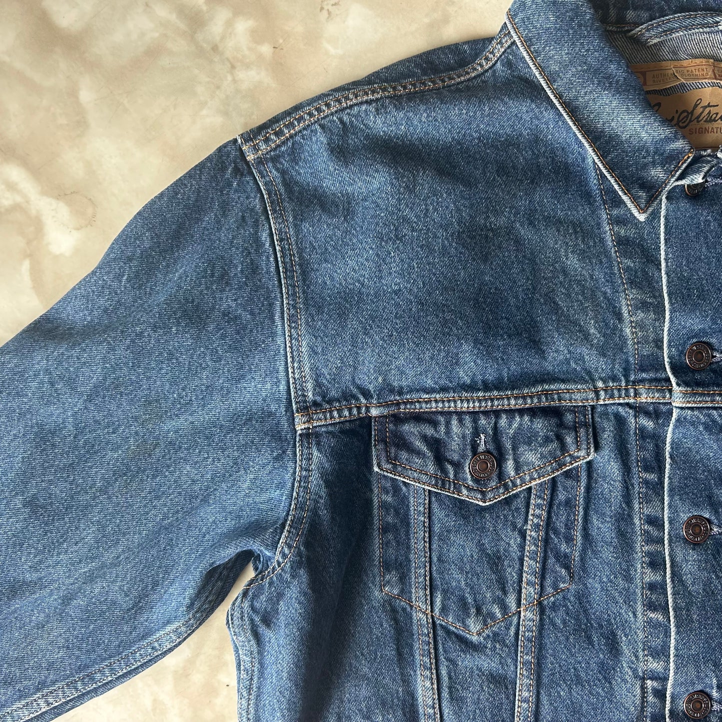 Bram's Vintage — sustainable streetwear from Bram's Vintage