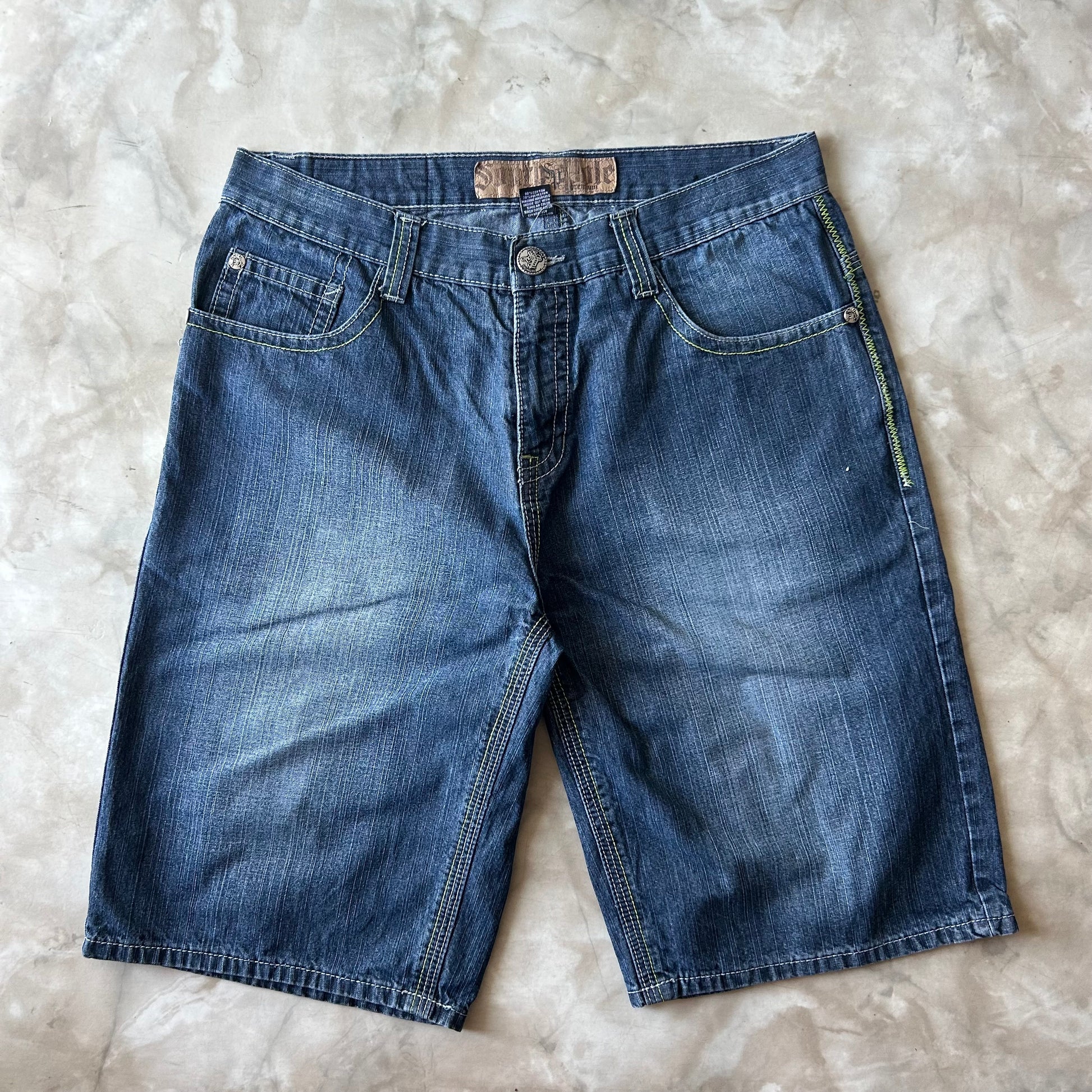 Bram's Vintage — sustainable streetwear from Bram's Vintage