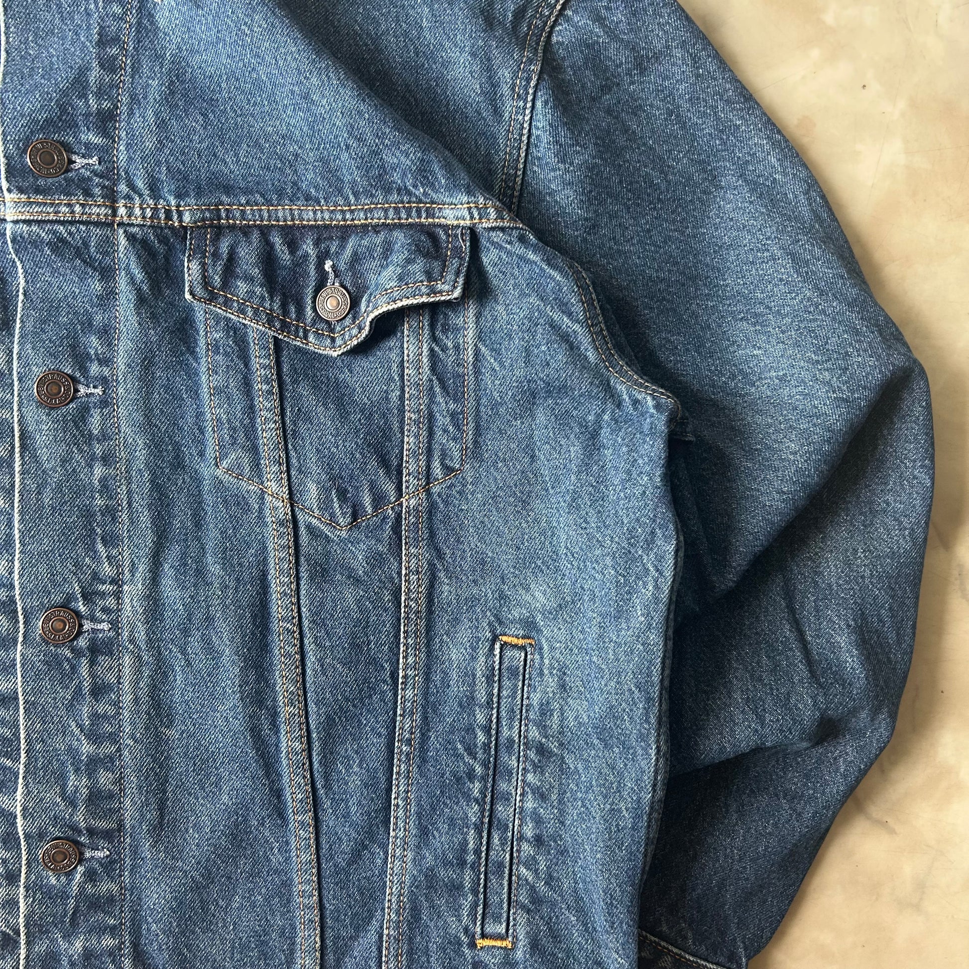 Bram's Vintage — sustainable streetwear from Bram's Vintage