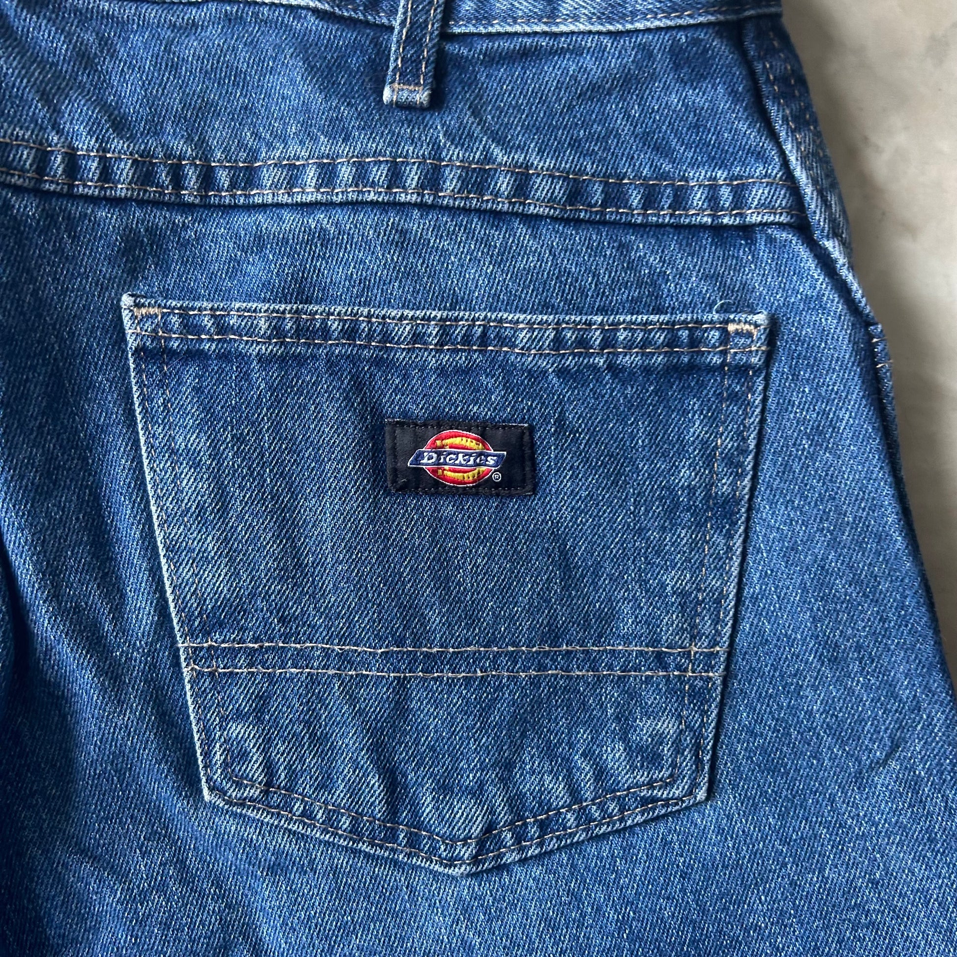 Bram's Vintage — sustainable streetwear from Bram's Vintage