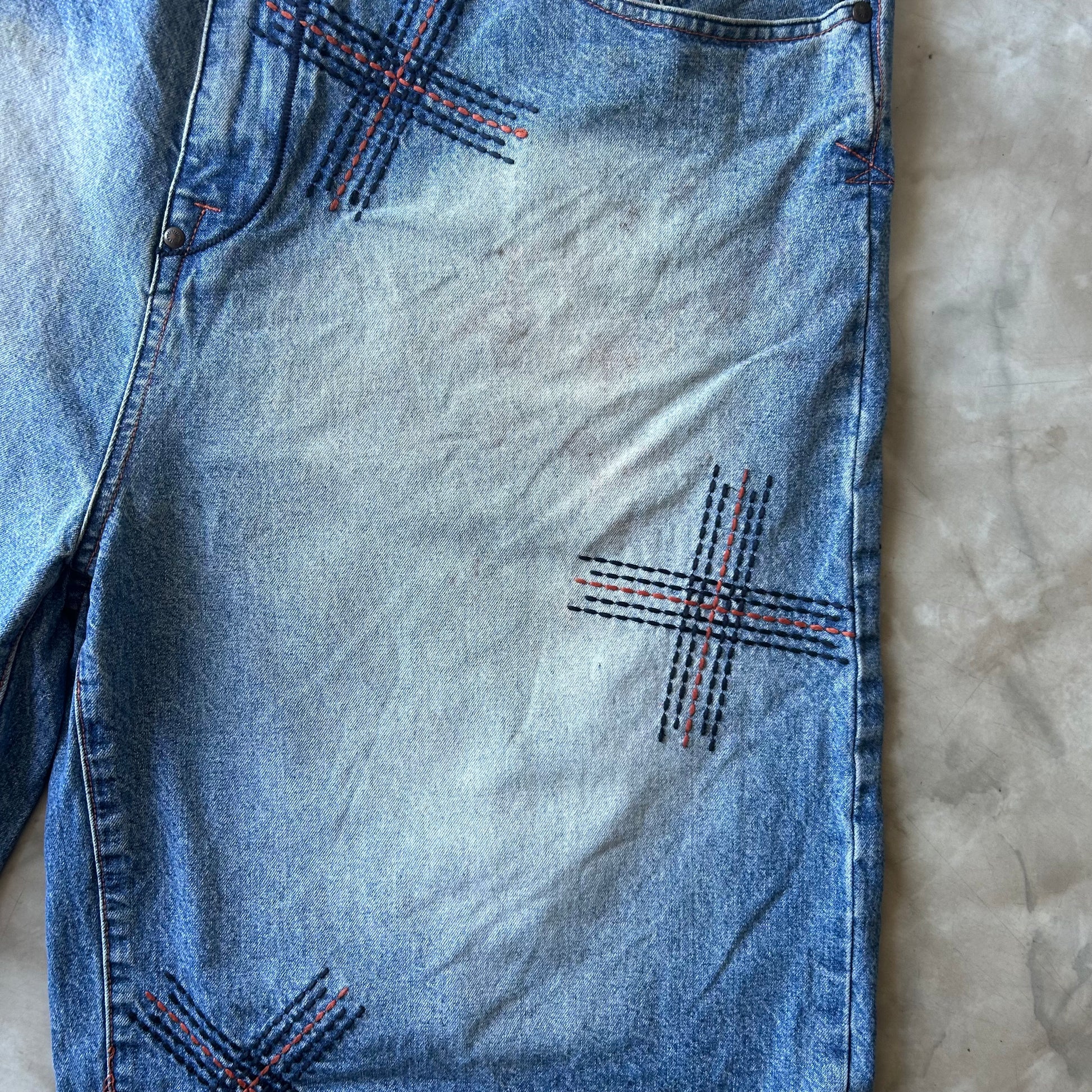 Bram's Vintage — sustainable streetwear from Bram's Vintage