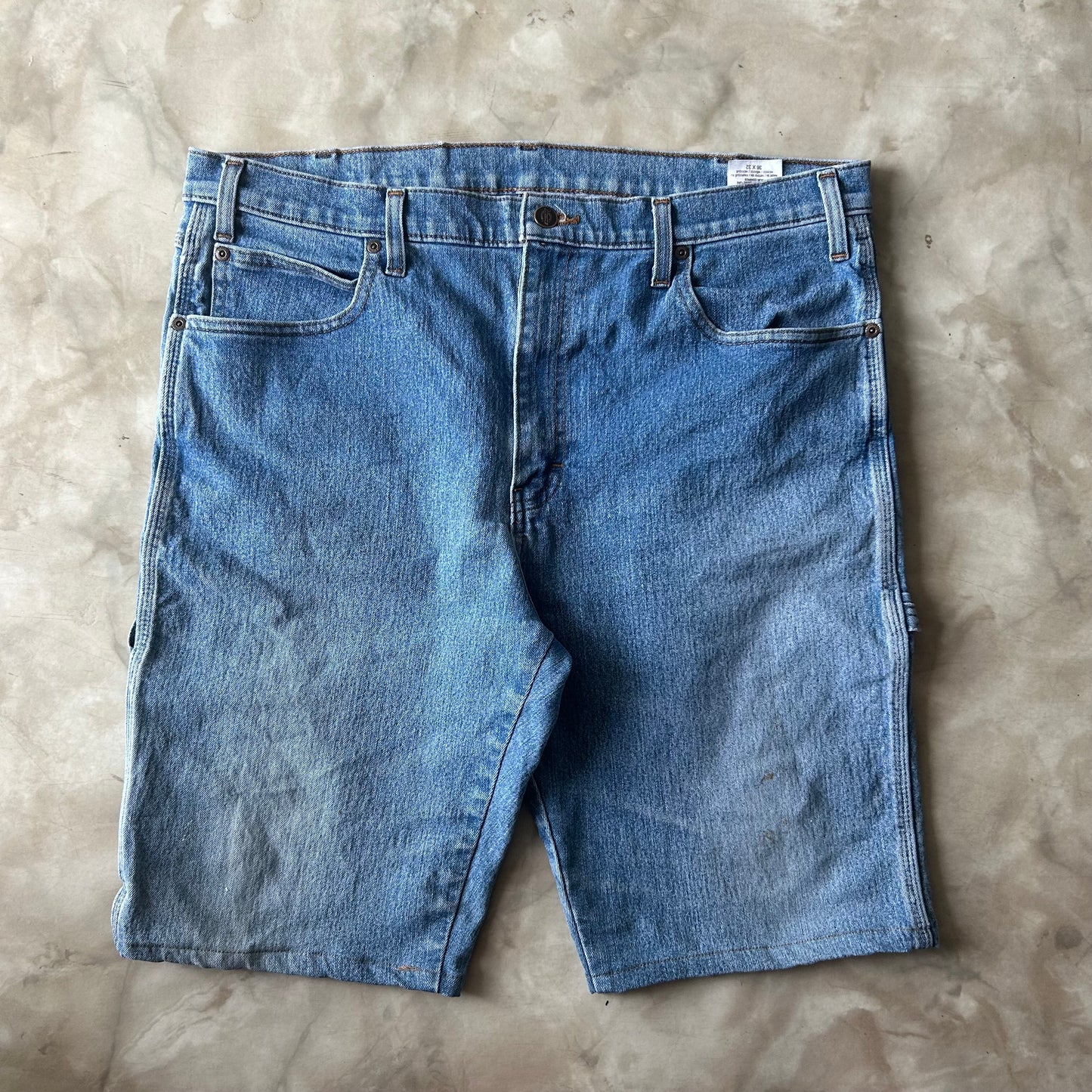 Bram's Vintage — sustainable streetwear from Bram's Vintage