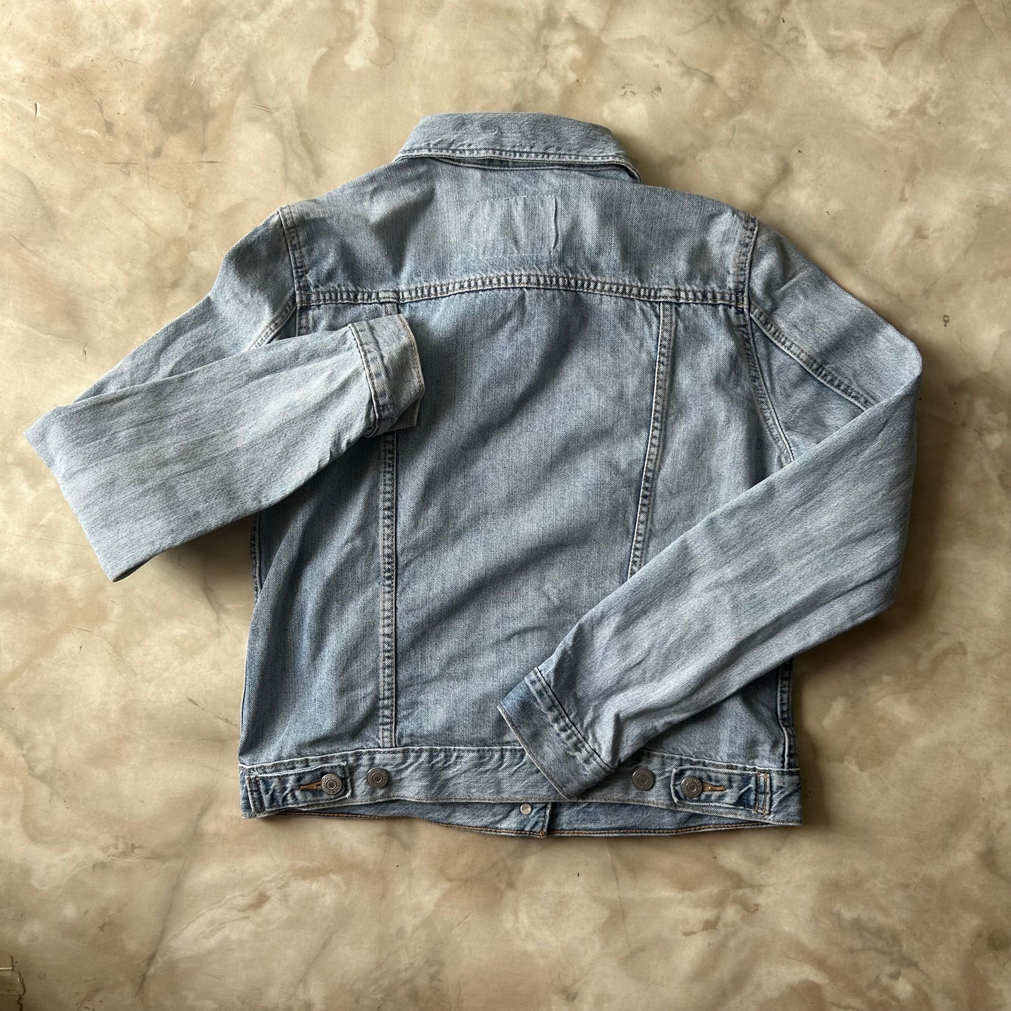 Bram's Vintage — sustainable streetwear from Bram's Vintage