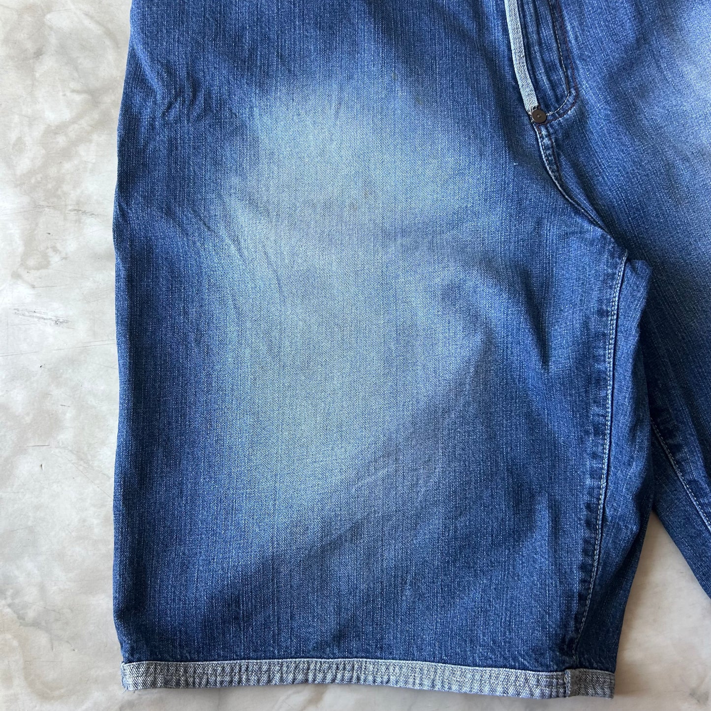 Bram's Vintage — sustainable streetwear from Bram's Vintage