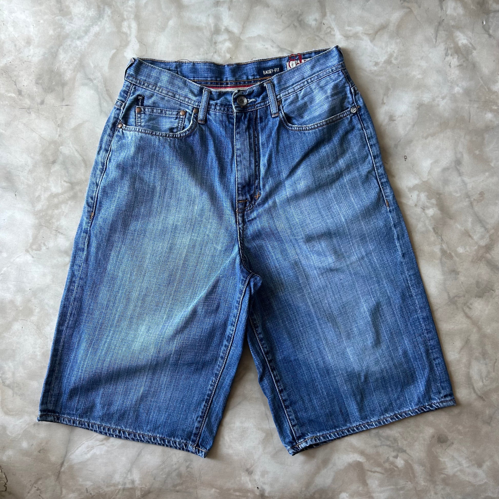 Bram's Vintage — sustainable streetwear from Bram's Vintage