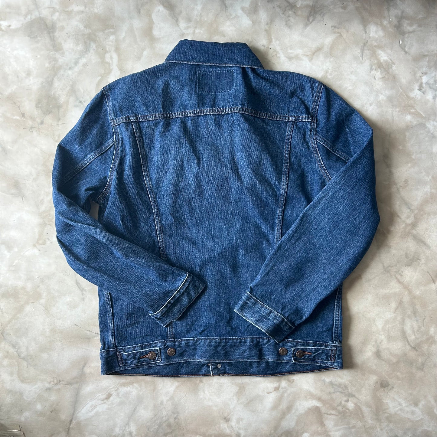 Bram's Vintage — sustainable streetwear from Bram's Vintage