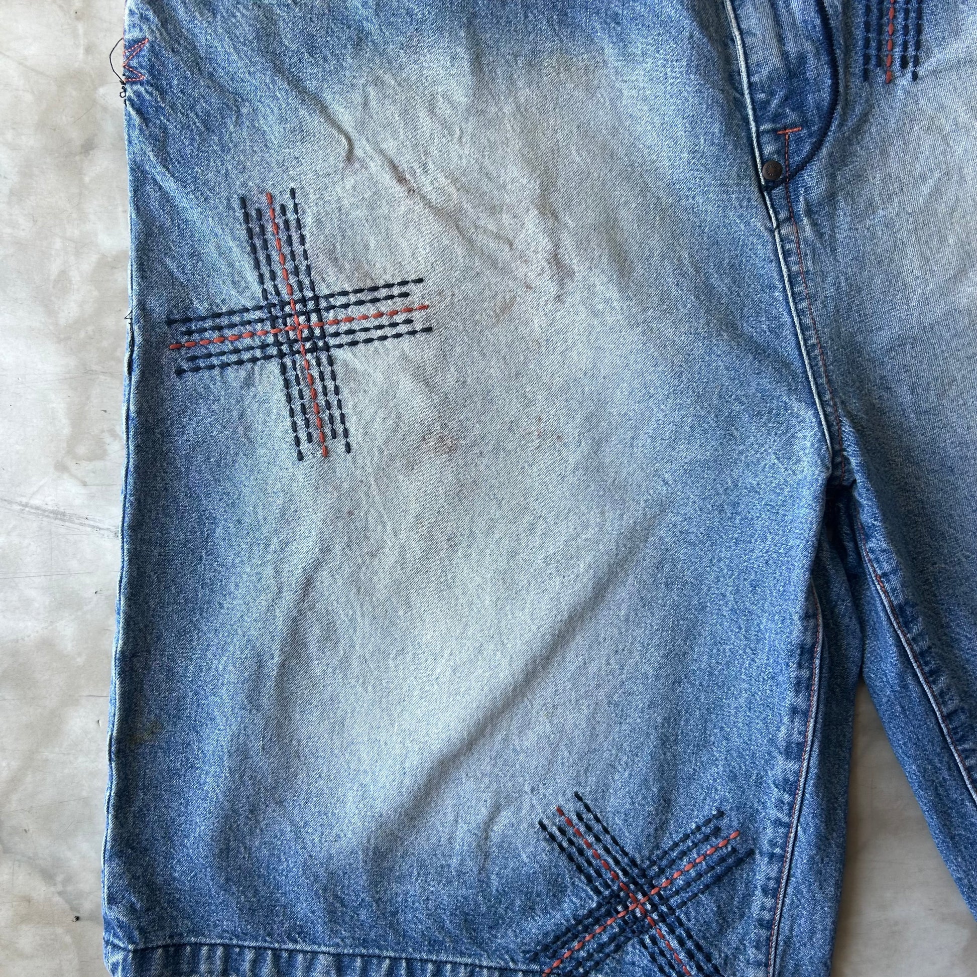 Bram's Vintage — sustainable streetwear from Bram's Vintage