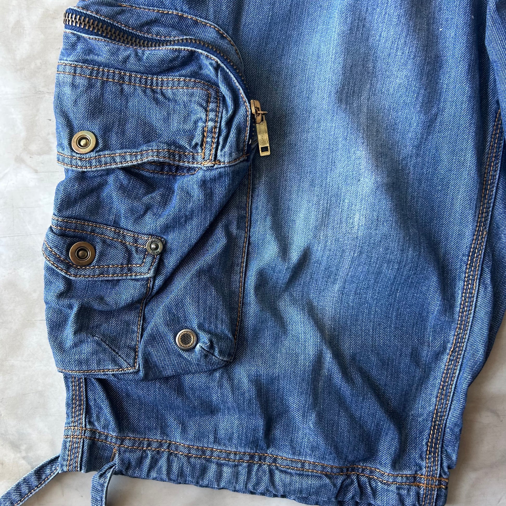 Bram's Vintage — sustainable streetwear from Bram's Vintage