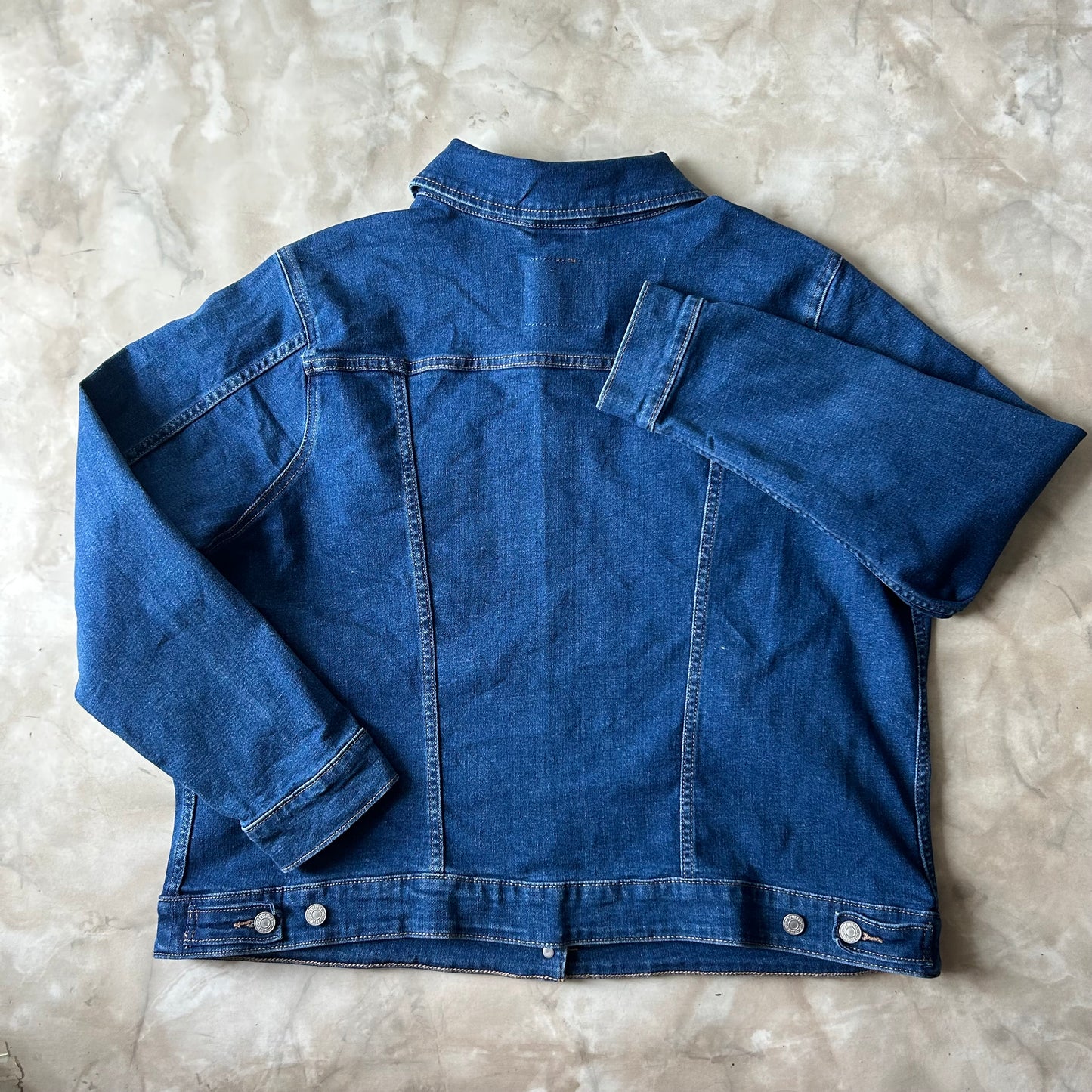 Bram's Vintage — sustainable streetwear from Bram's Vintage