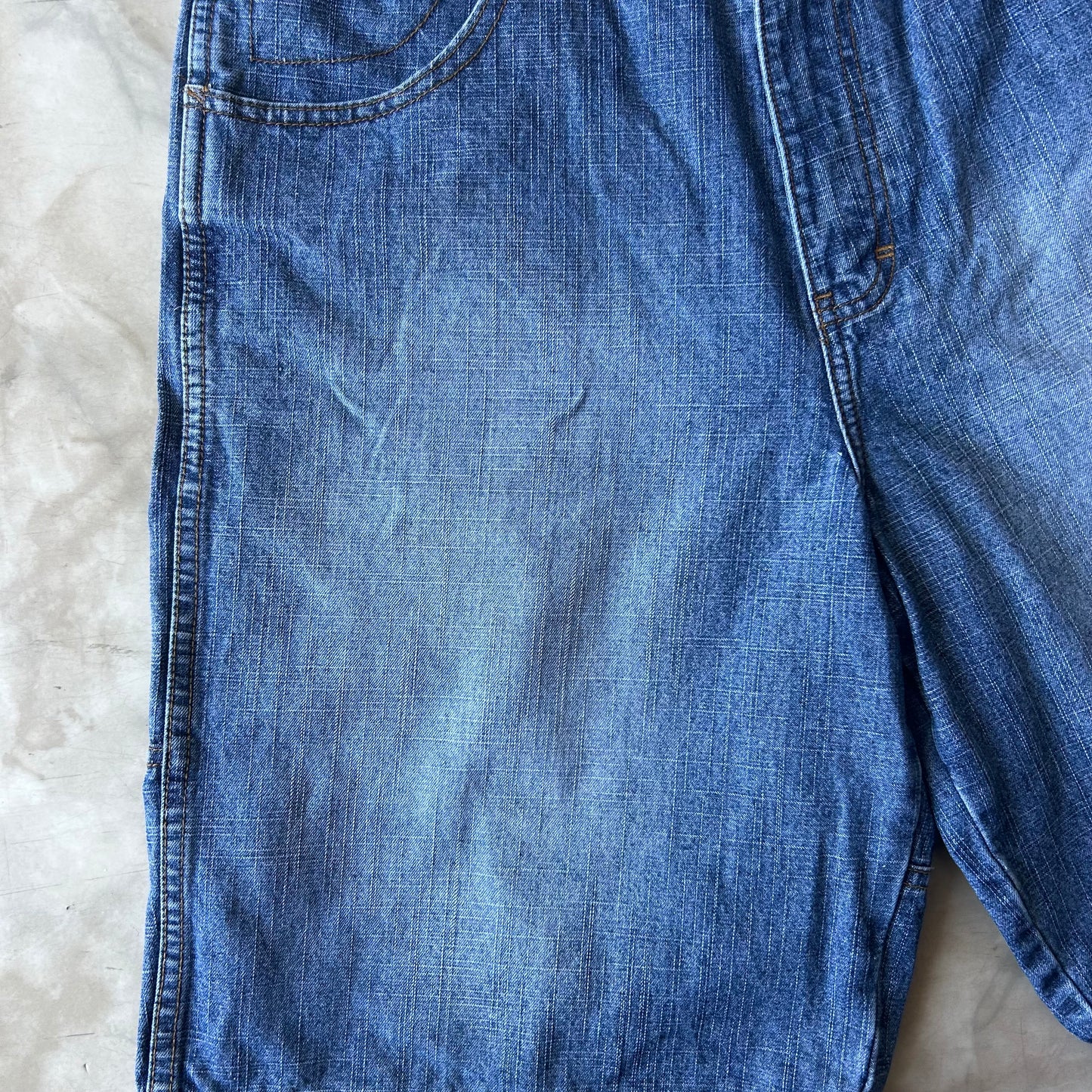 Bram's Vintage — sustainable streetwear from Bram's Vintage