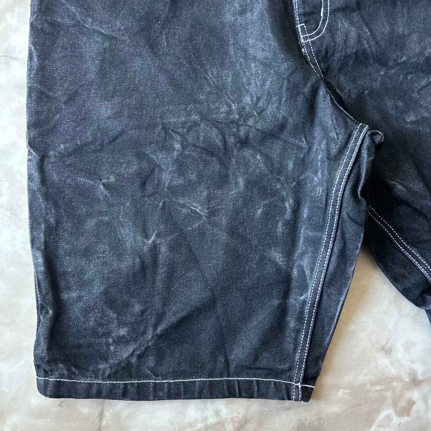 Bram's Vintage — sustainable streetwear from Bram's Vintage