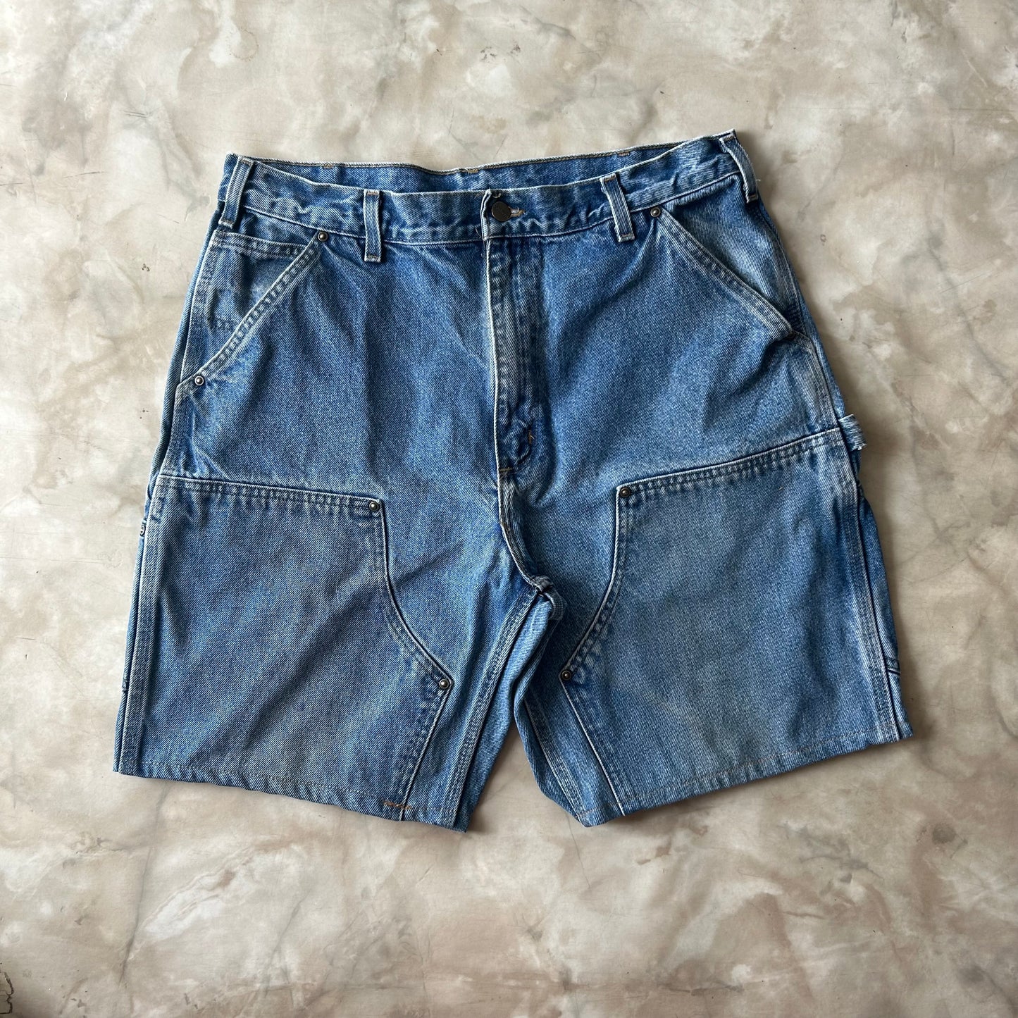 Bram's Vintage — sustainable streetwear from Bram's Vintage