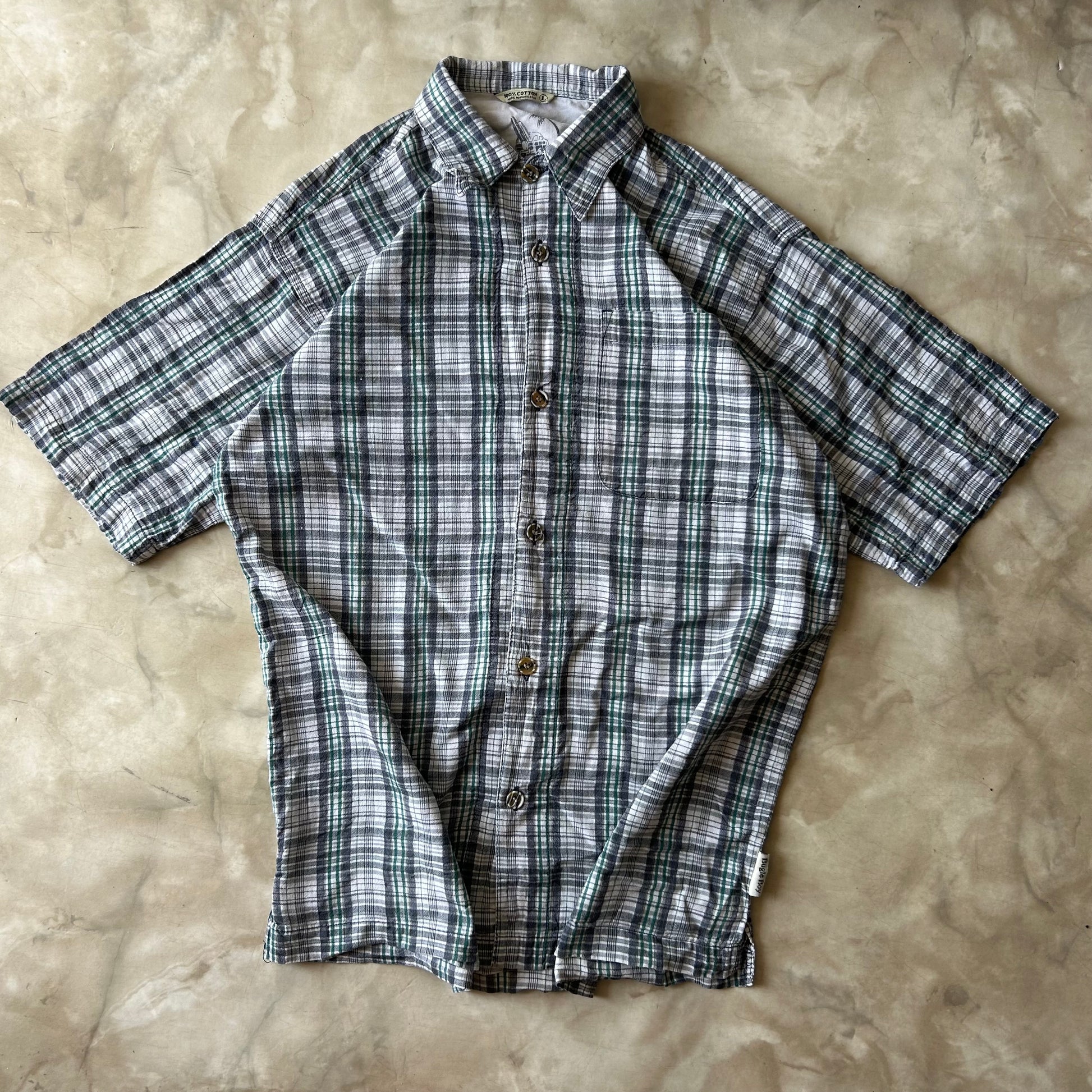 Vintage Bram's Vintage Button Up Shirt - Green Grey - Pakistan in Grey — sustainable streetwear from Bram's Vintage