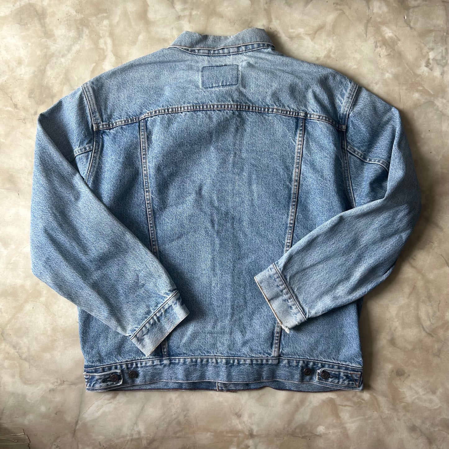 Bram's Vintage — sustainable streetwear from Bram's Vintage