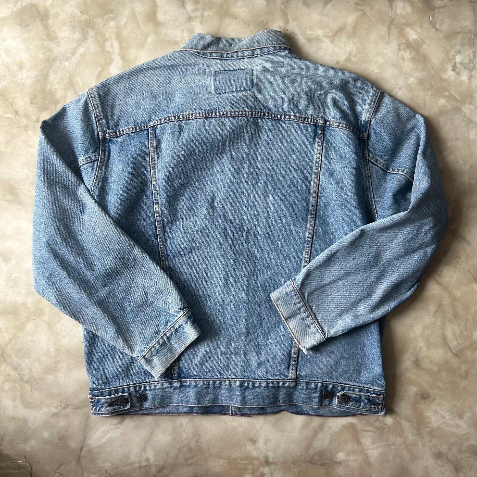 Bram's Vintage — sustainable streetwear from Bram's Vintage