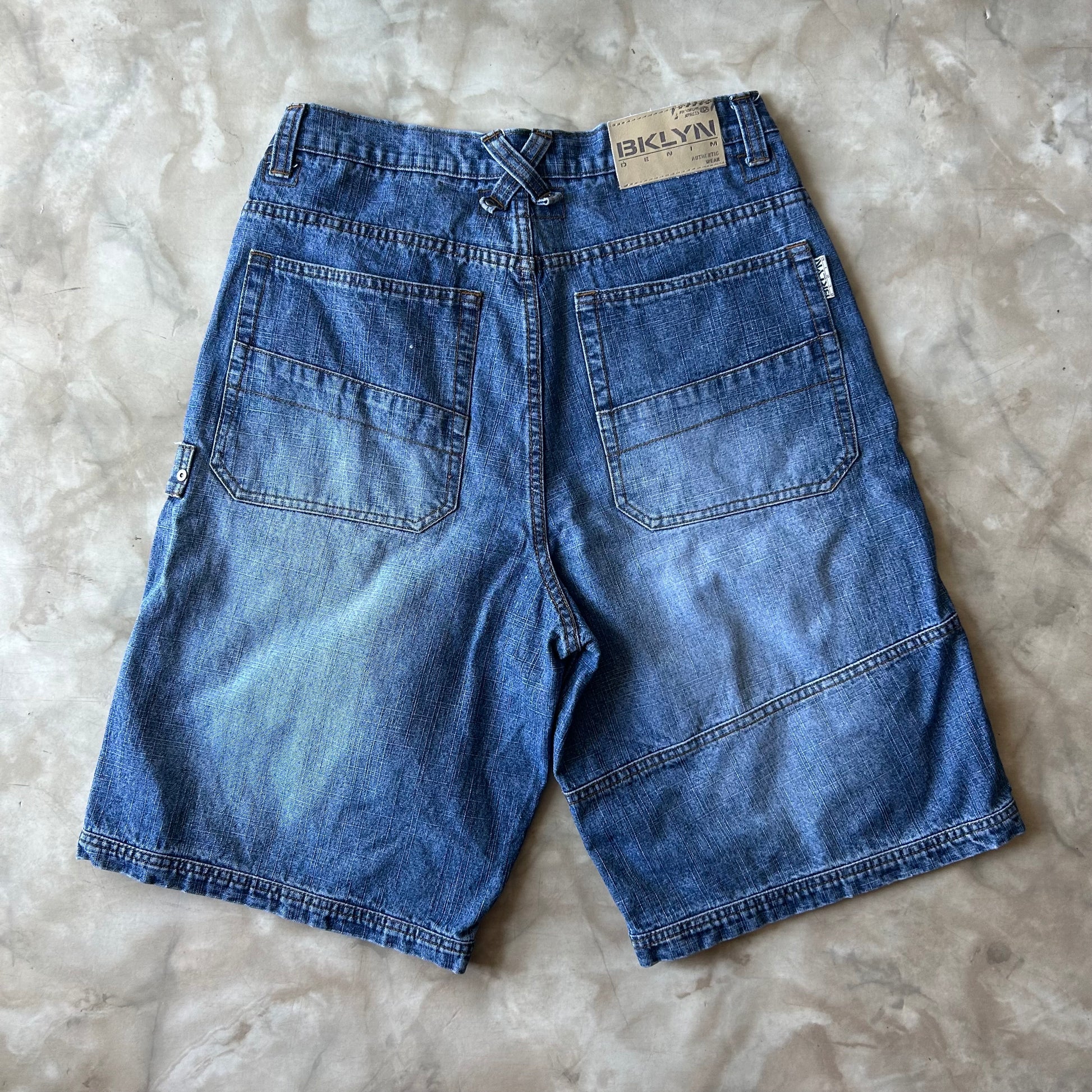 Bram's Vintage — sustainable streetwear from Bram's Vintage