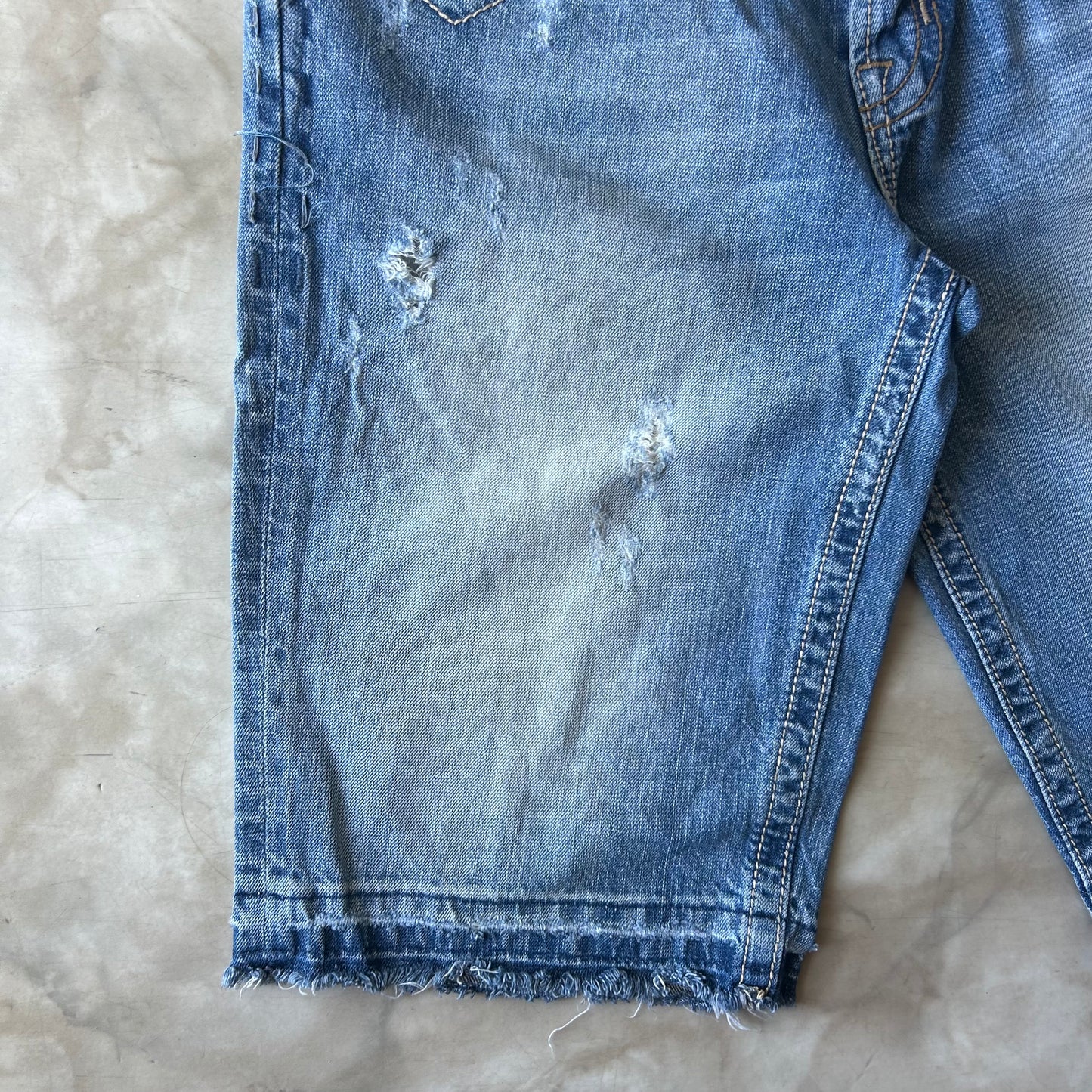 Bram's Vintage — sustainable streetwear from Bram's Vintage