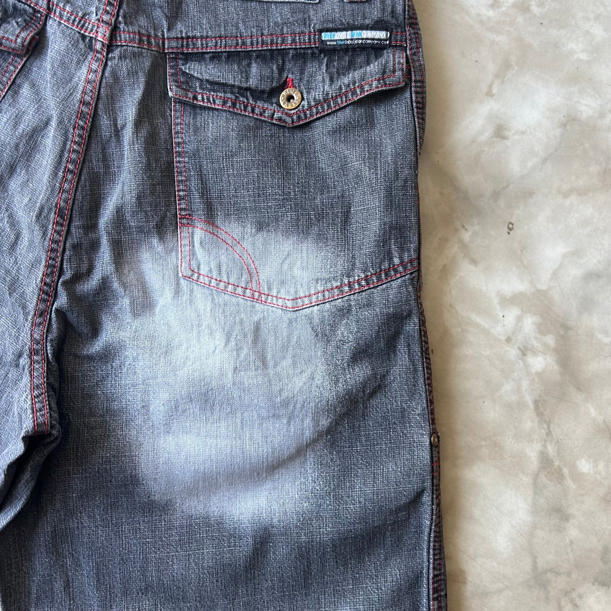 Bram's Vintage — sustainable streetwear from Bram's Vintage