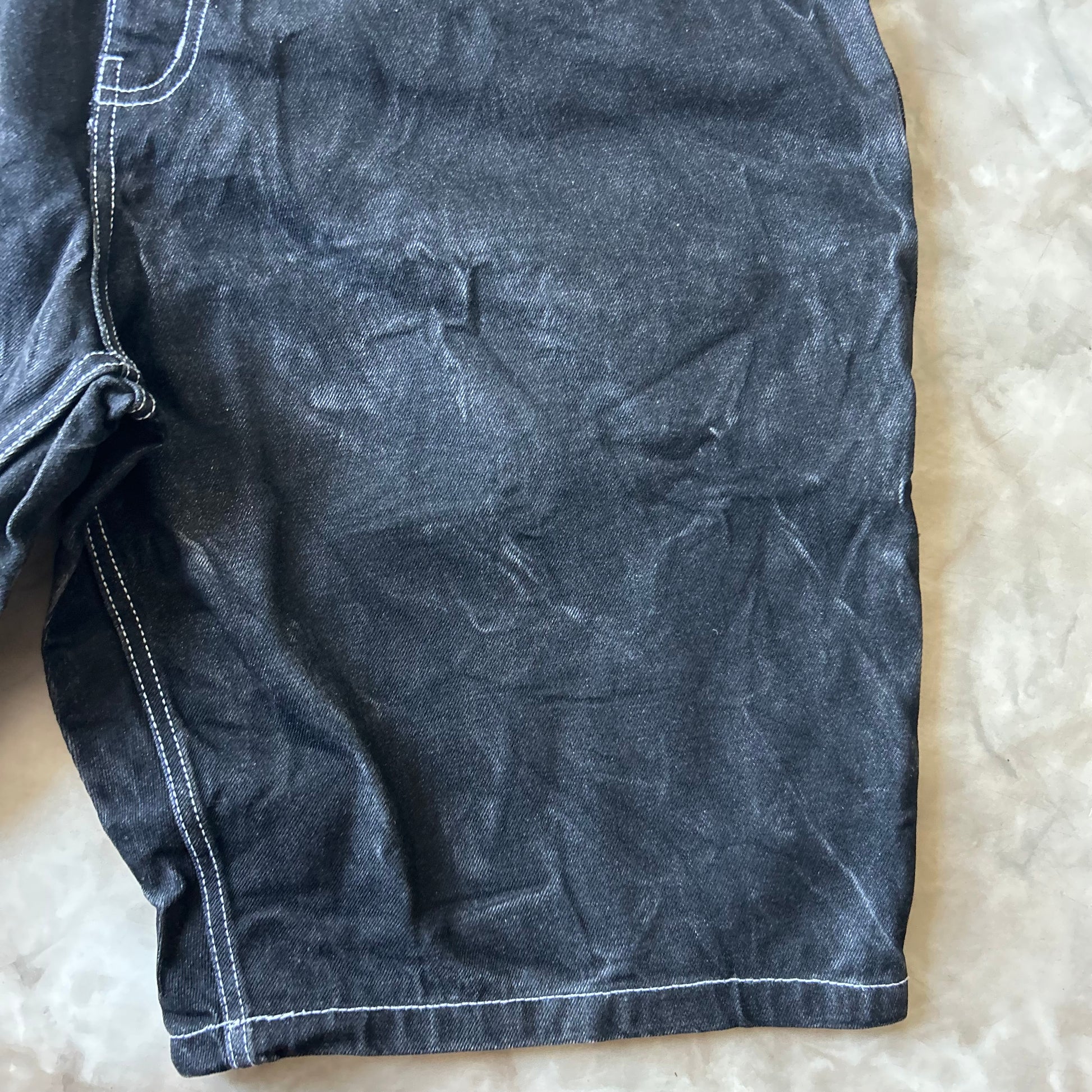 Bram's Vintage — sustainable streetwear from Bram's Vintage