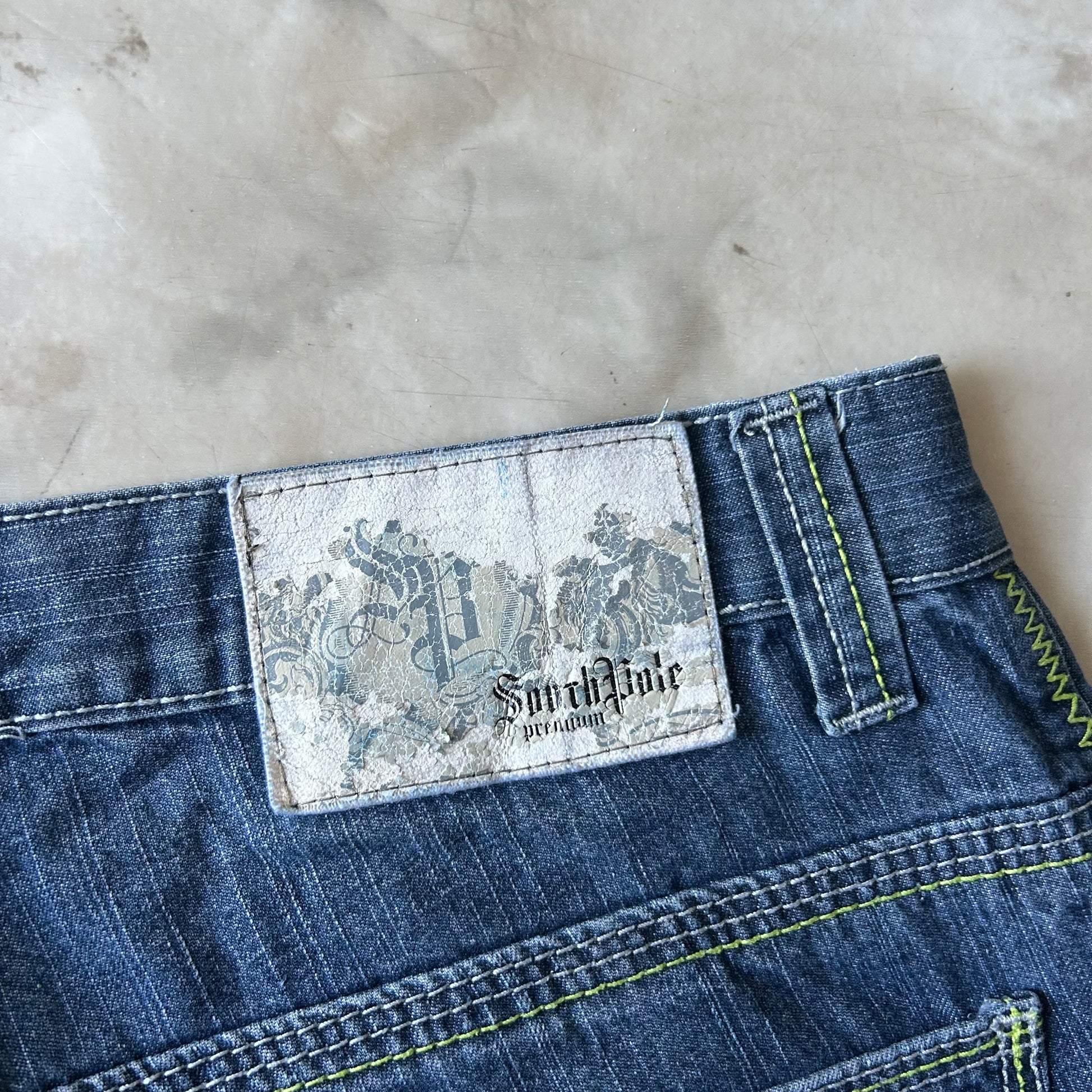 Bram's Vintage — sustainable streetwear from Bram's Vintage