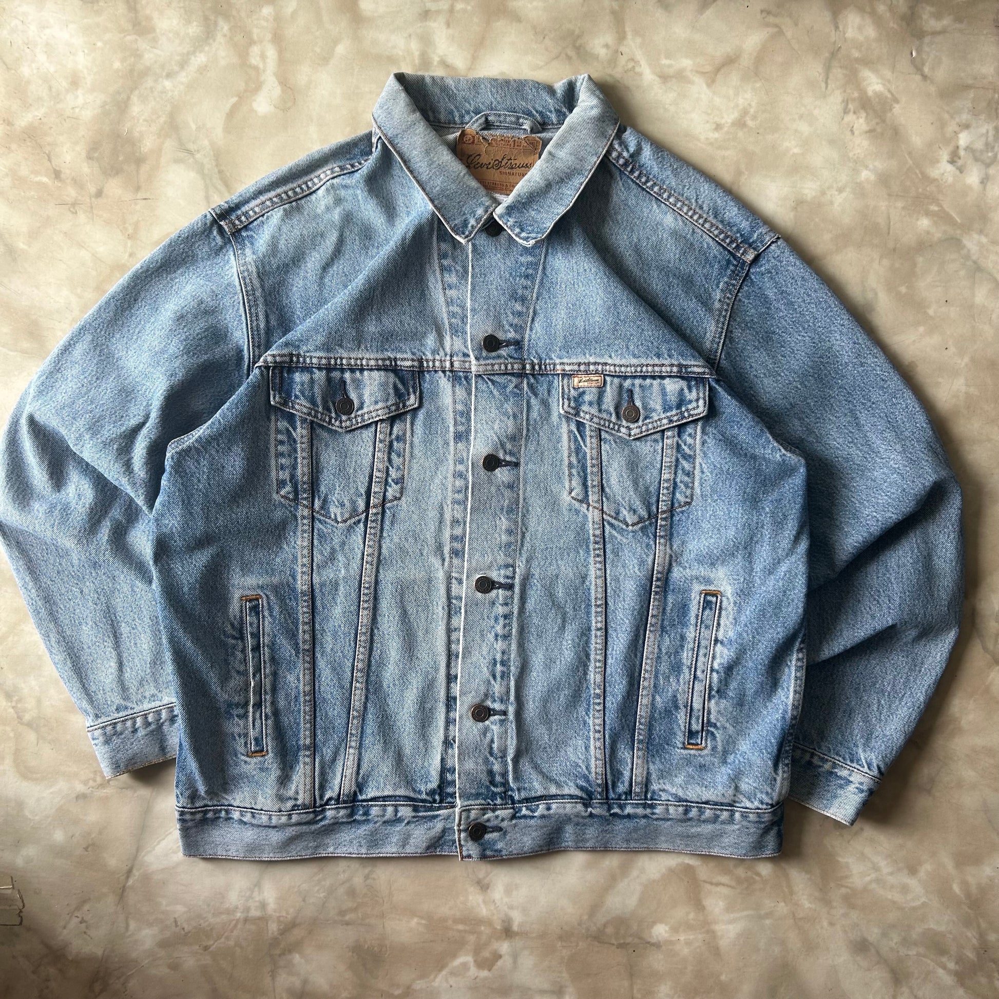 Vintage Bram's Vintage Levi's Denim Jacket Light Blue in Blue — sustainable streetwear from Bram's Vintage