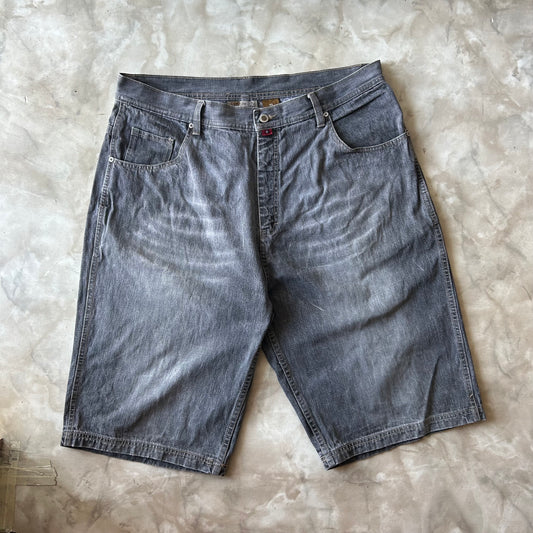 Bram's Vintage — sustainable streetwear from Bram's Vintage