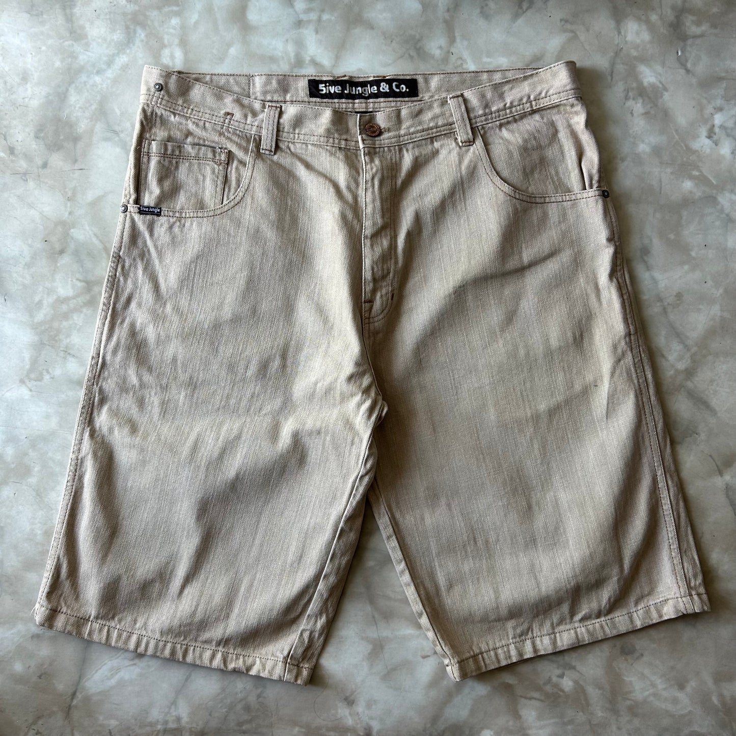 Bram's Vintage — sustainable streetwear from Bram's Vintage