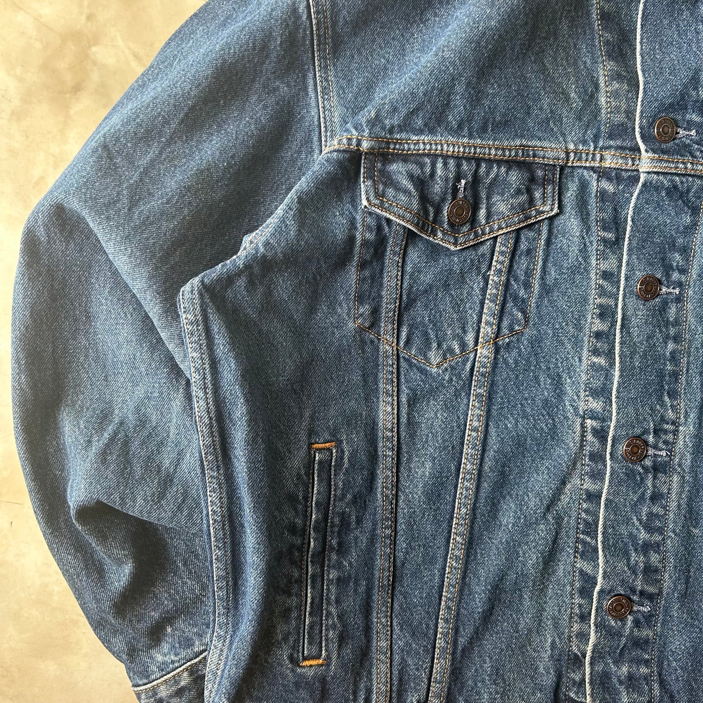 Bram's Vintage — sustainable streetwear from Bram's Vintage