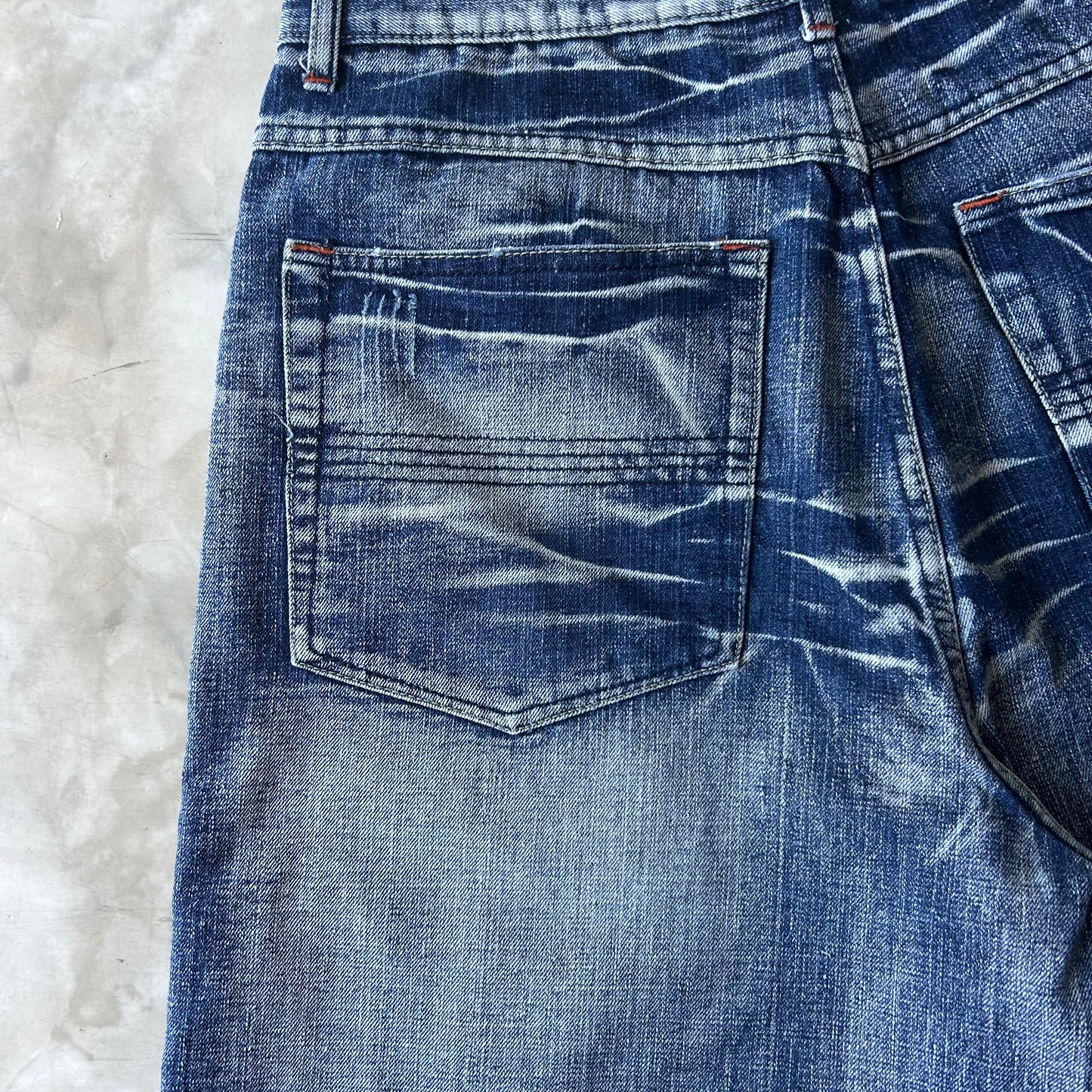 Bram's Vintage — sustainable streetwear from Bram's Vintage