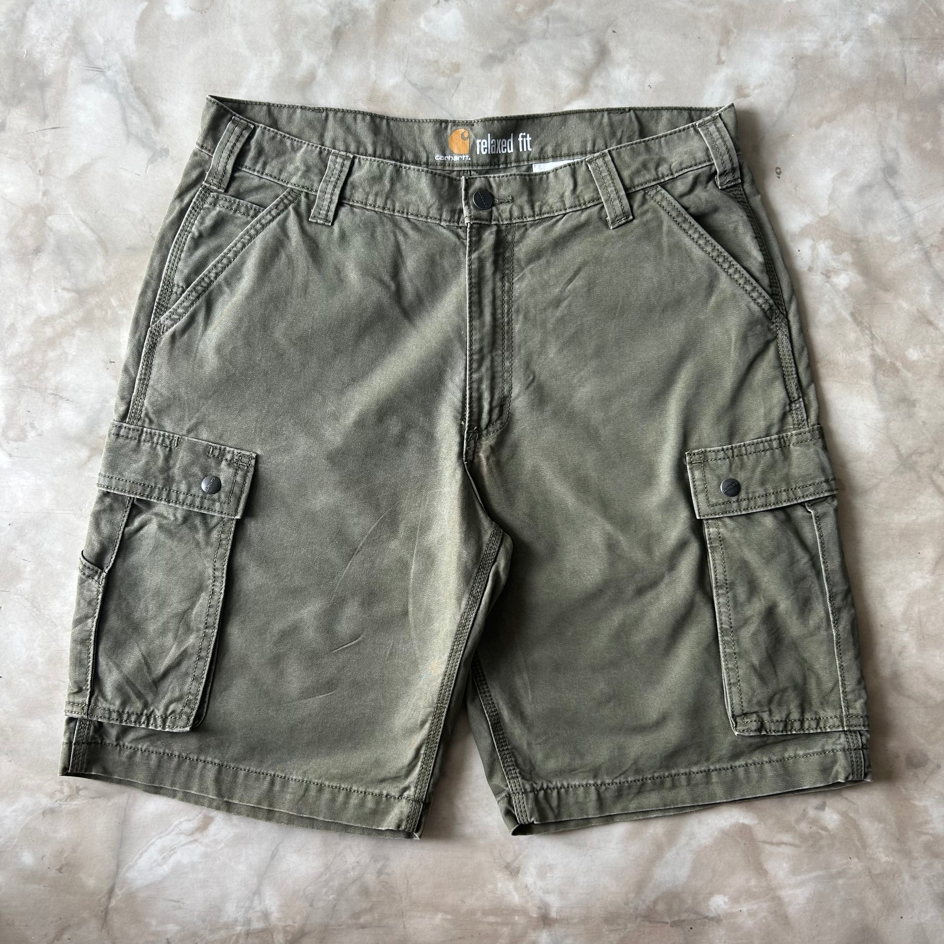 Vintage Bram's Vintage Carhartt Relaxed Fit Work Short Green (Cargo) in Green — sustainable streetwear from Bram's Vintage