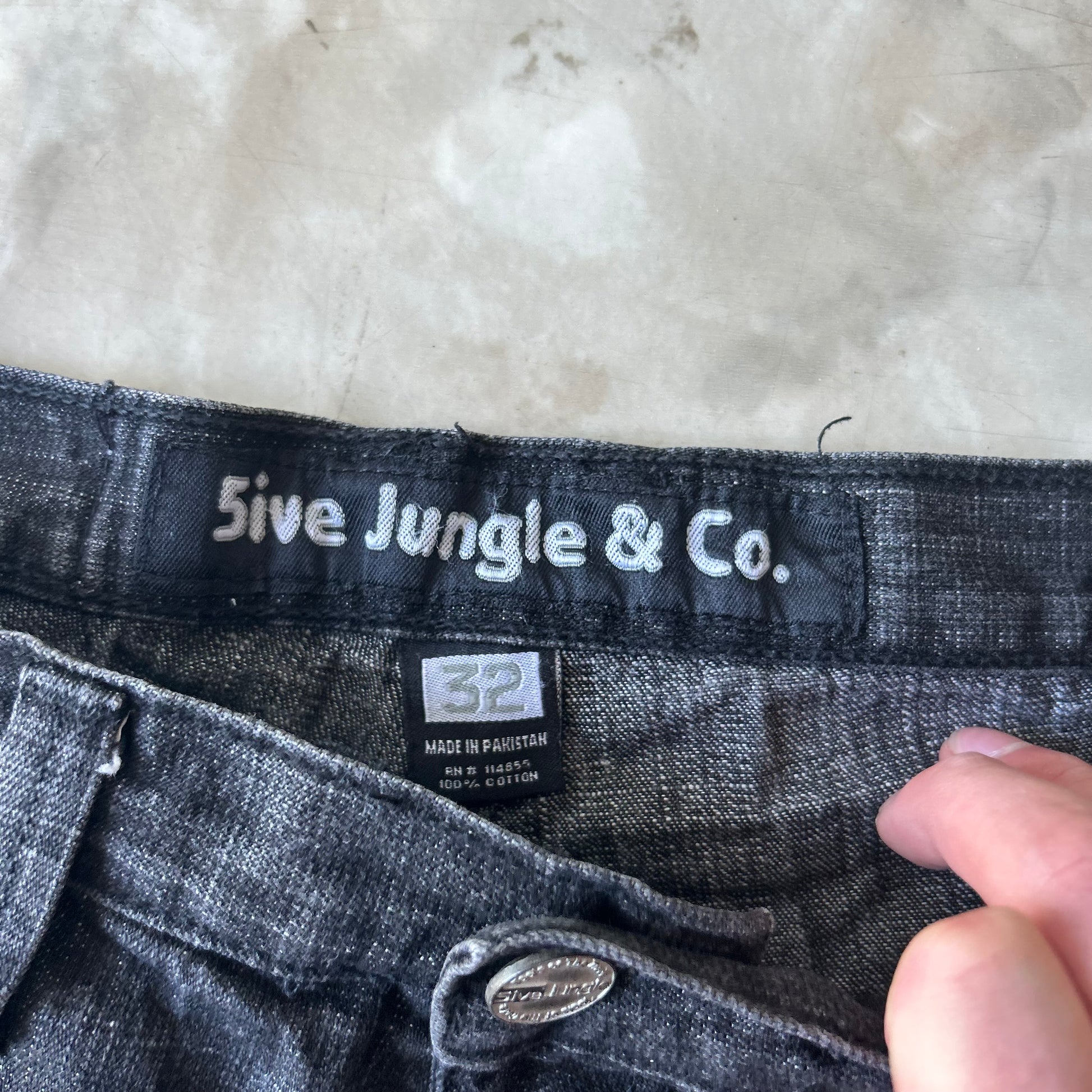 Bram's Vintage — sustainable streetwear from Bram's Vintage