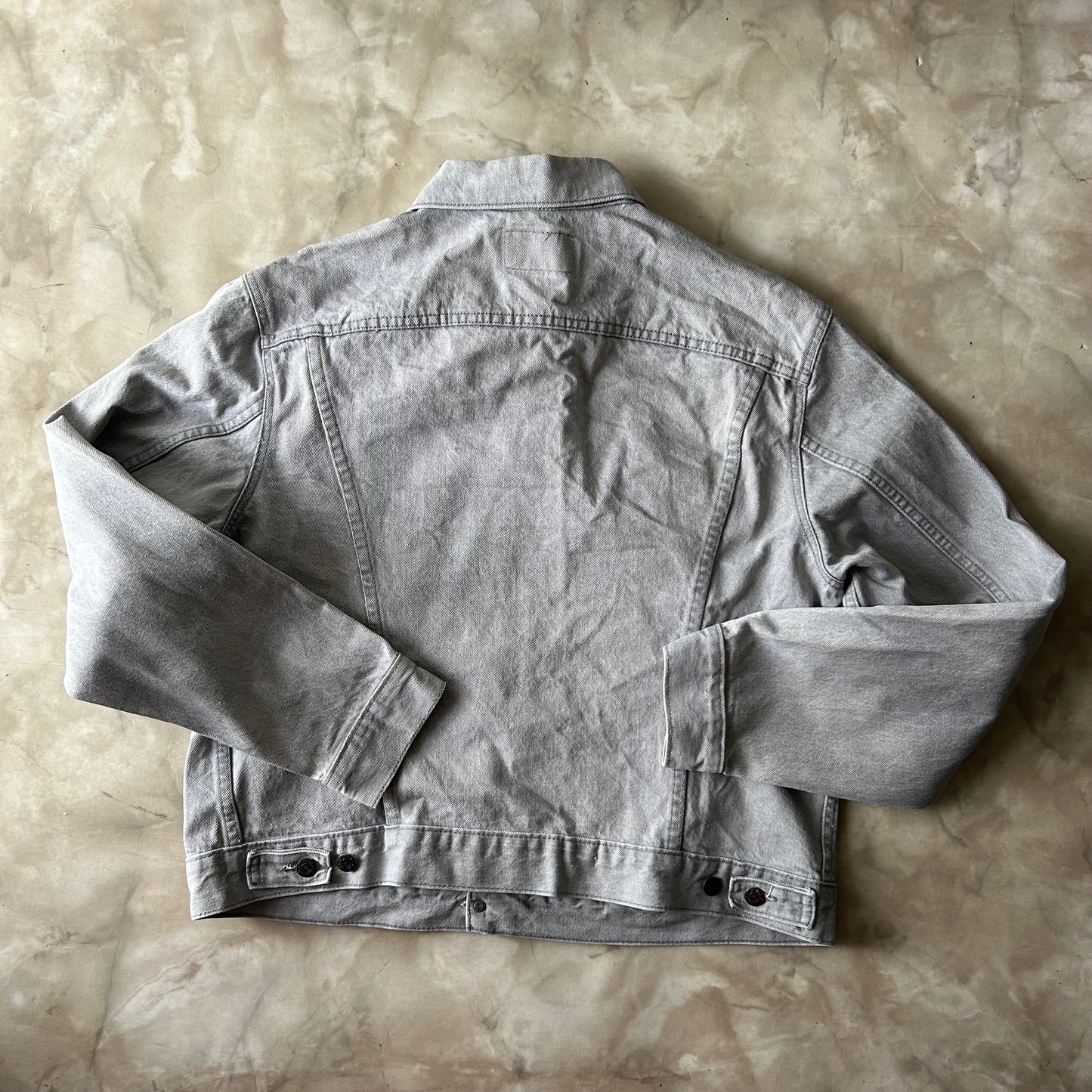 Bram's Vintage — sustainable streetwear from Bram's Vintage