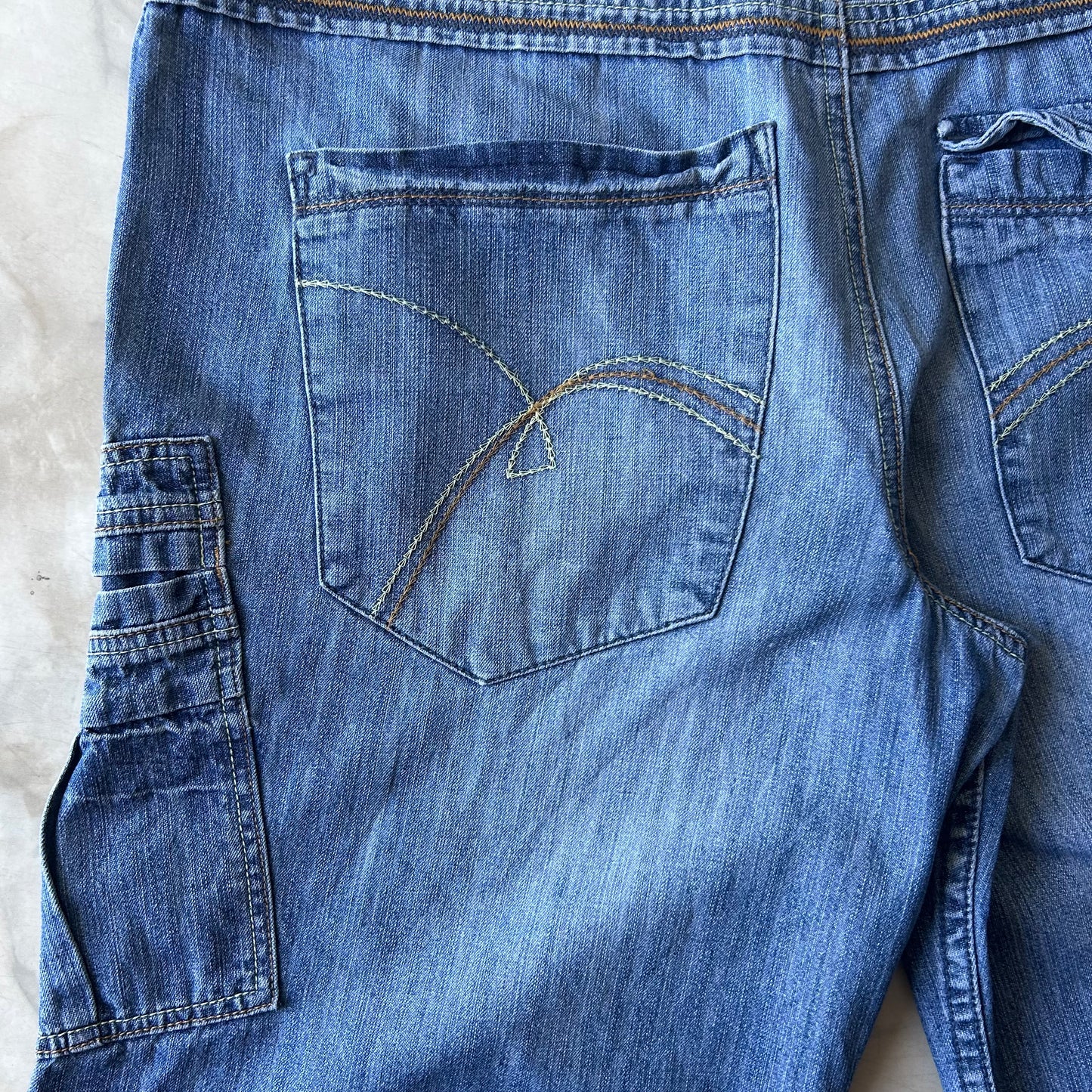 Bram's Vintage — sustainable streetwear from Bram's Vintage