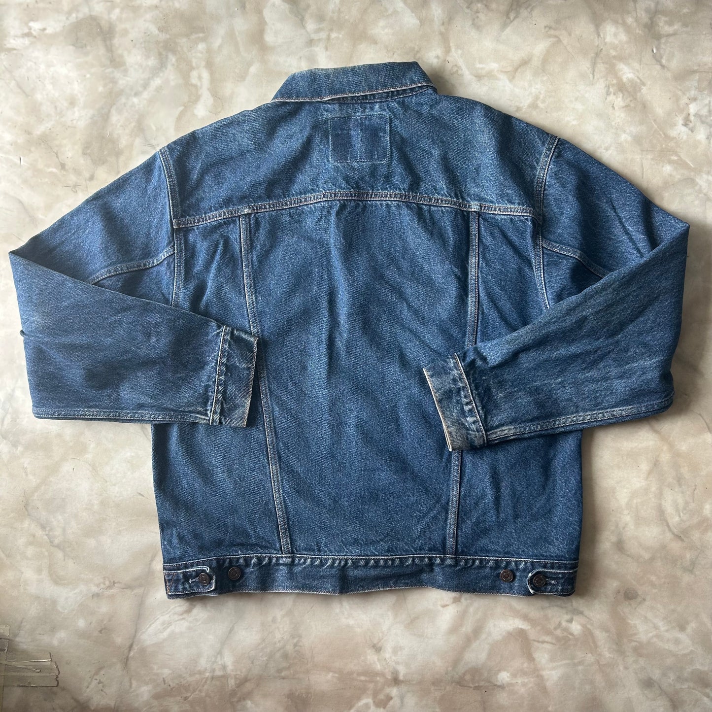 Bram's Vintage — sustainable streetwear from Bram's Vintage