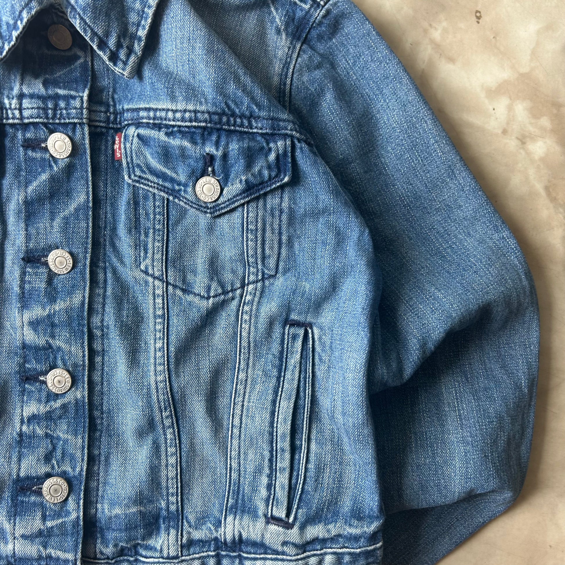 Bram's Vintage — sustainable streetwear from Bram's Vintage