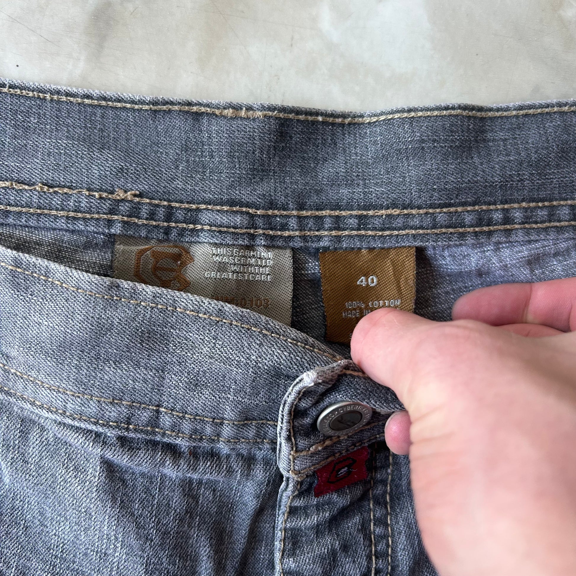 Bram's Vintage — sustainable streetwear from Bram's Vintage