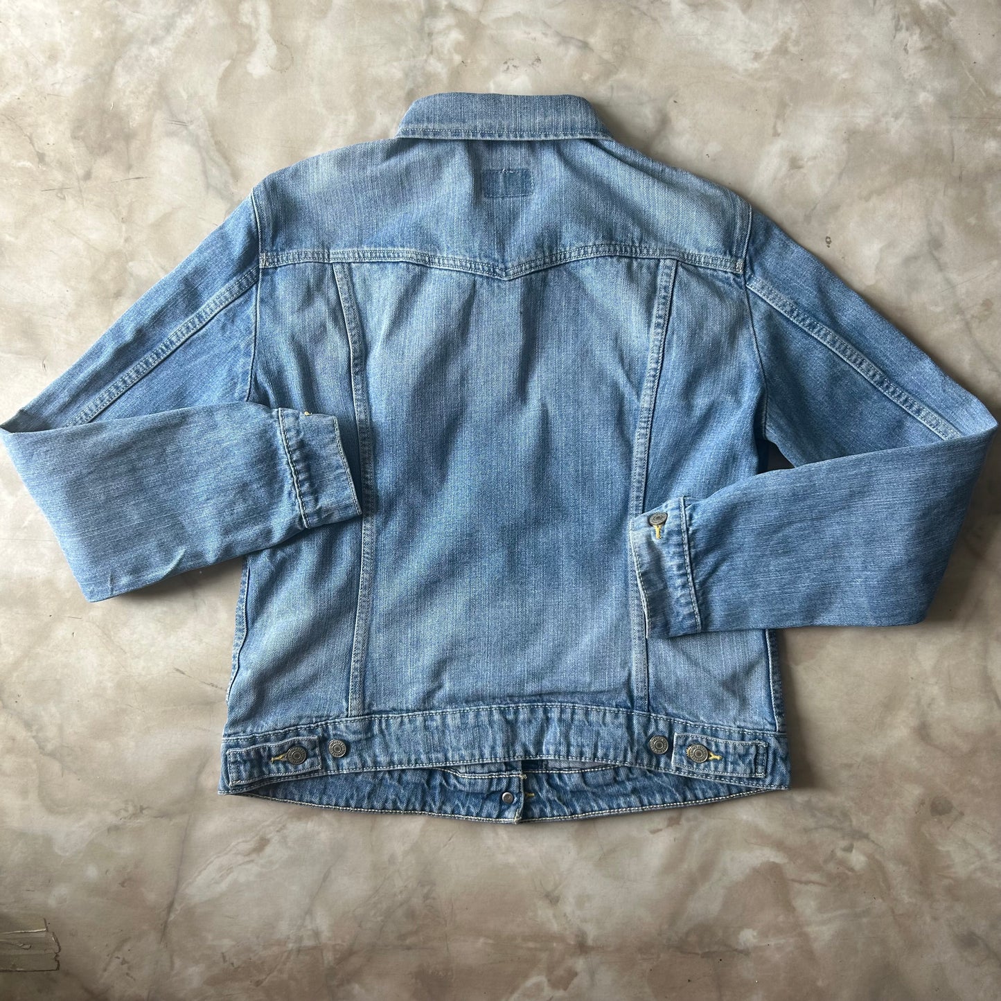 Bram's Vintage — sustainable streetwear from Bram's Vintage