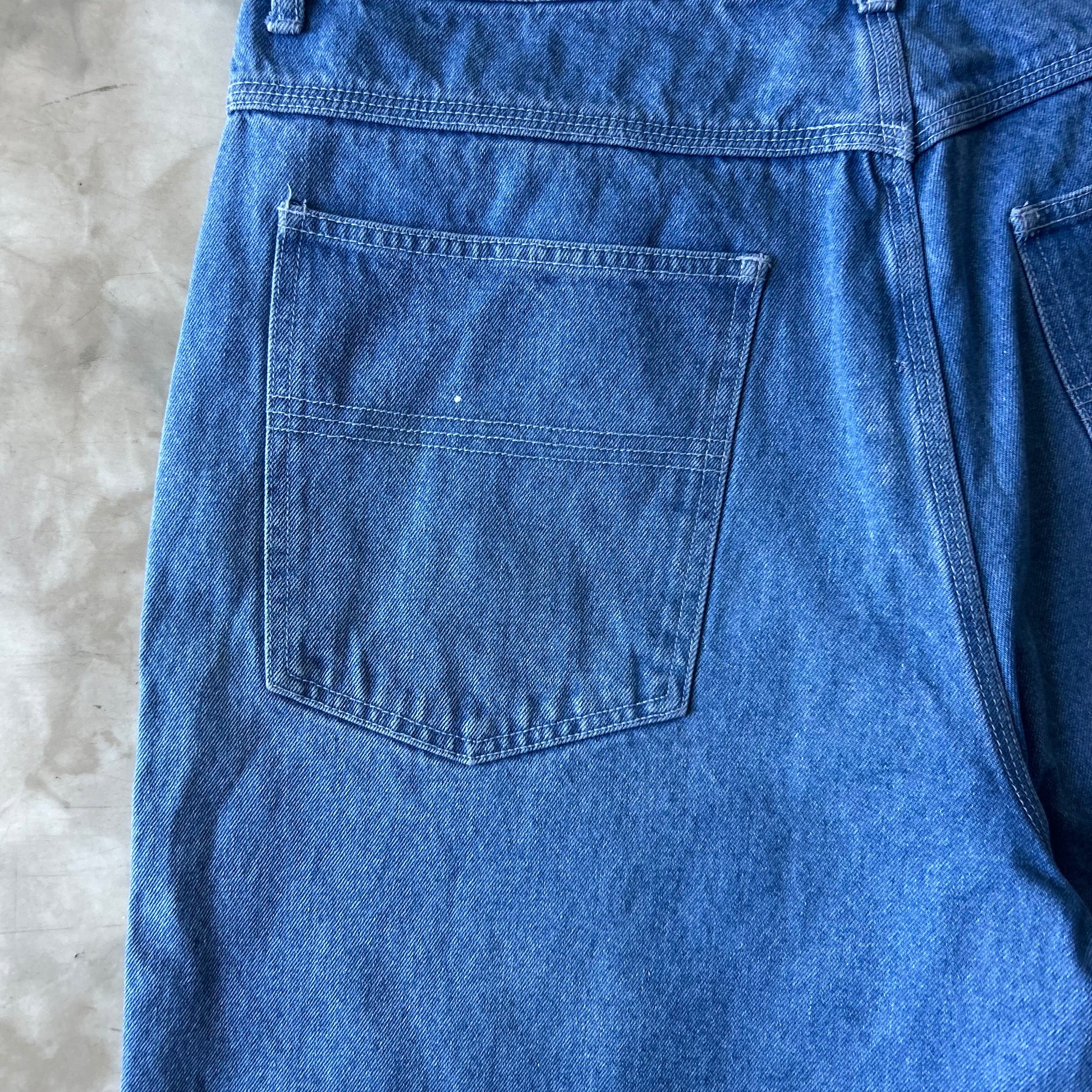 Bram's Vintage — sustainable streetwear from Bram's Vintage