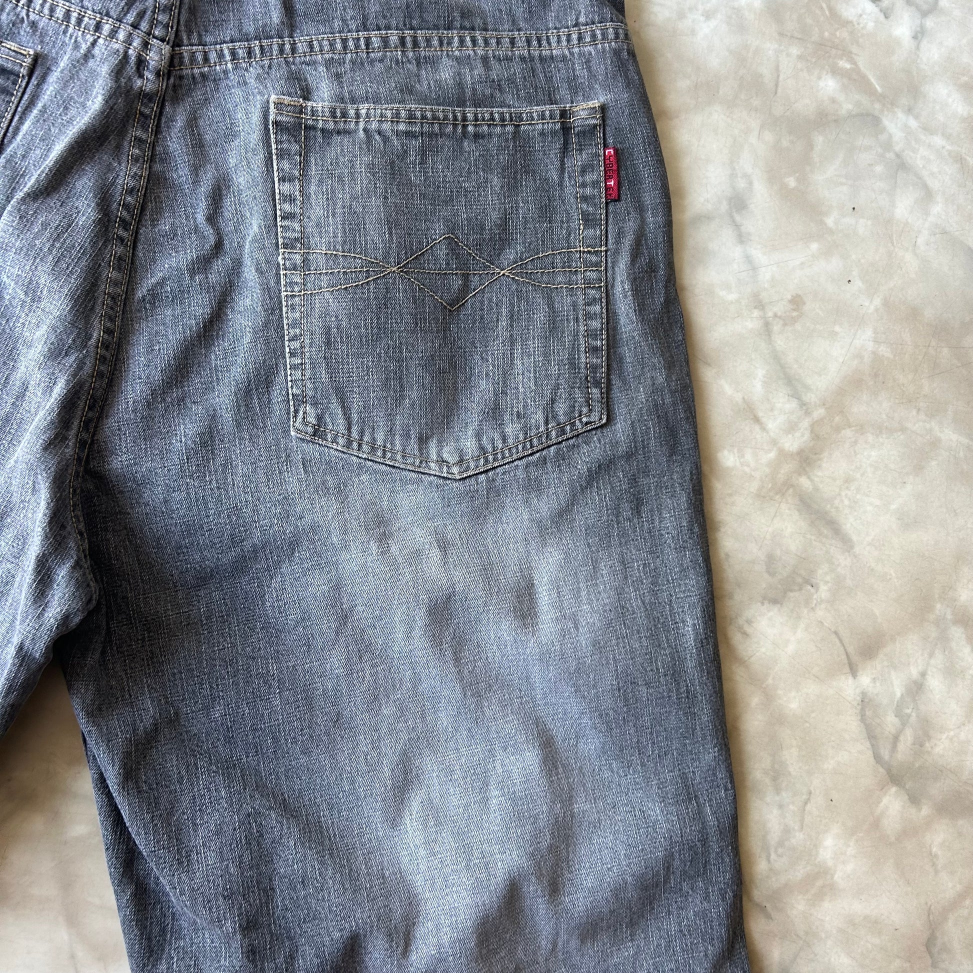 Bram's Vintage — sustainable streetwear from Bram's Vintage