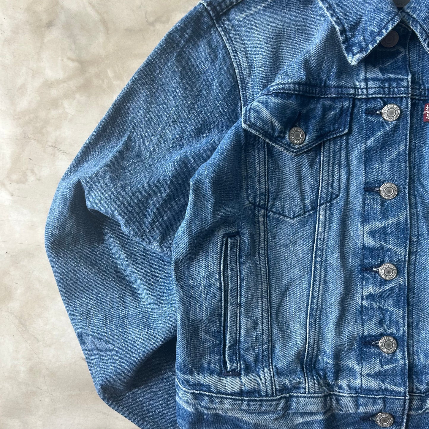 Bram's Vintage — sustainable streetwear from Bram's Vintage