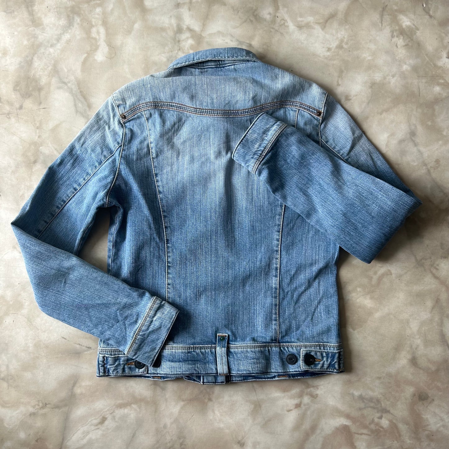 Bram's Vintage — sustainable streetwear from Bram's Vintage