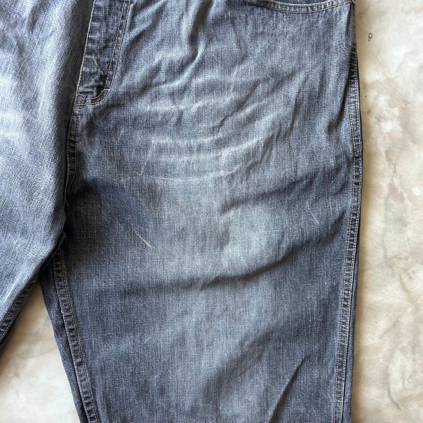 Bram's Vintage — sustainable streetwear from Bram's Vintage