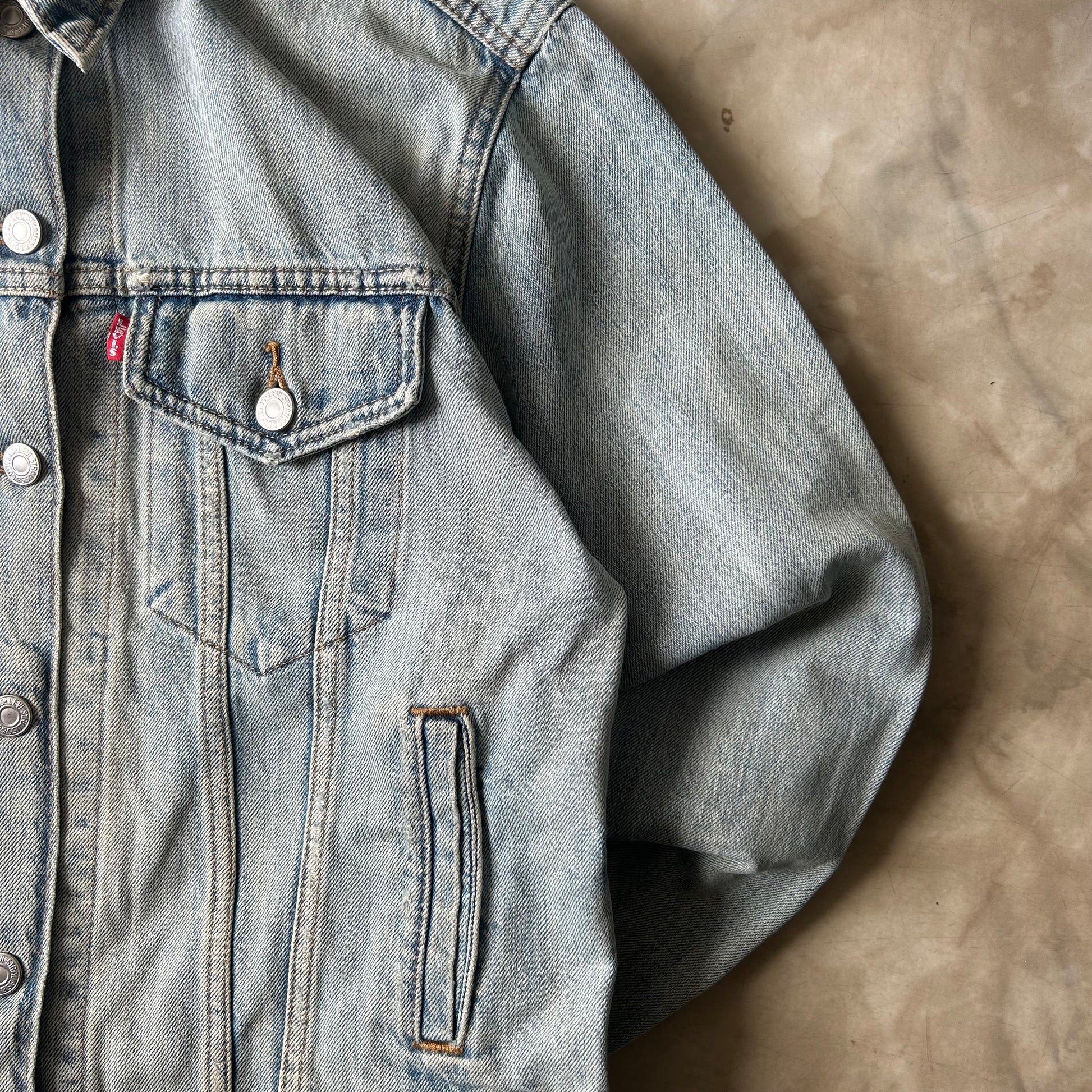 Bram's Vintage — sustainable streetwear from Bram's Vintage